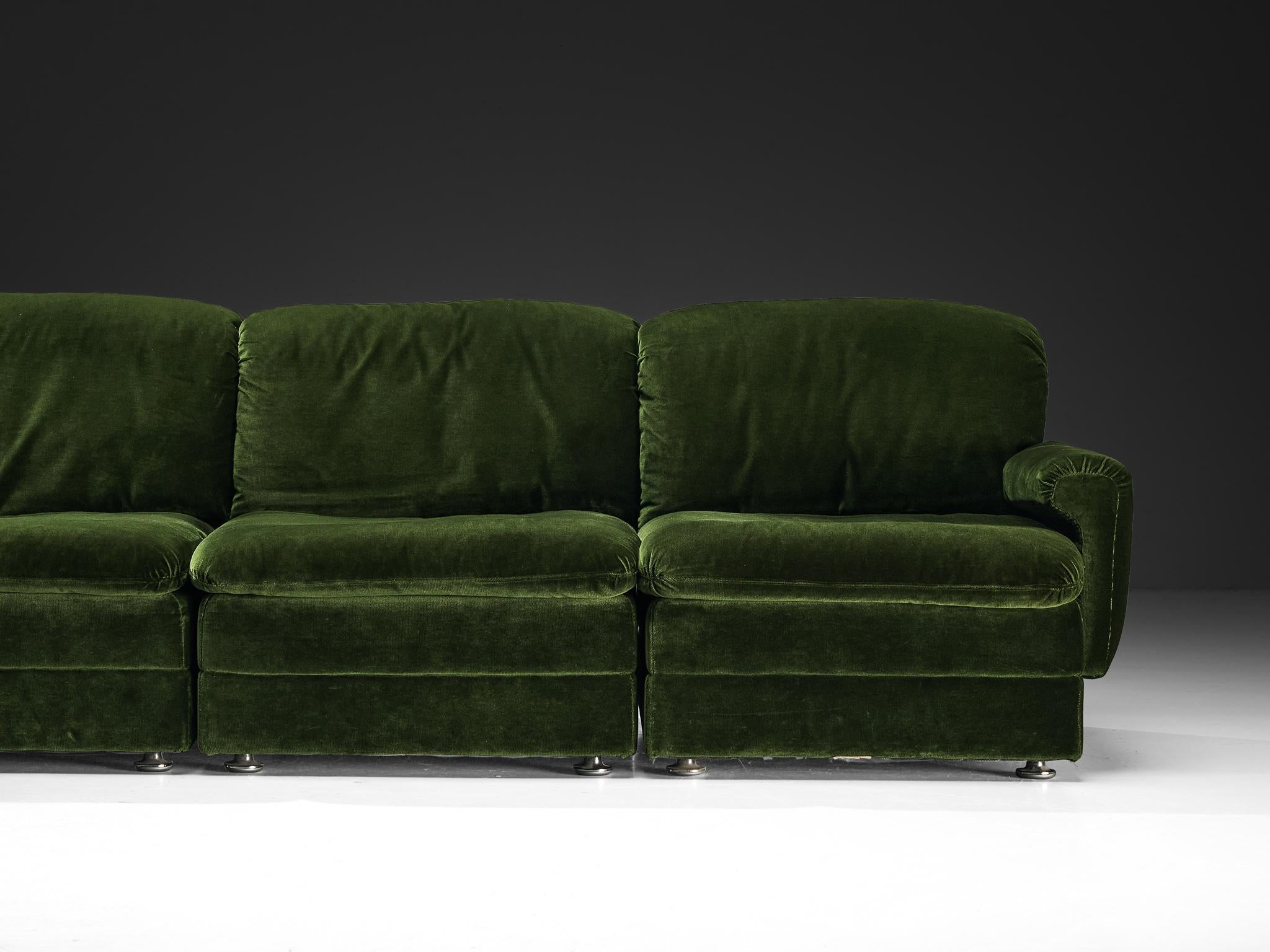 Sofá Seccional Postmoderno en Tela Verde Profundo Posmoderno en venta