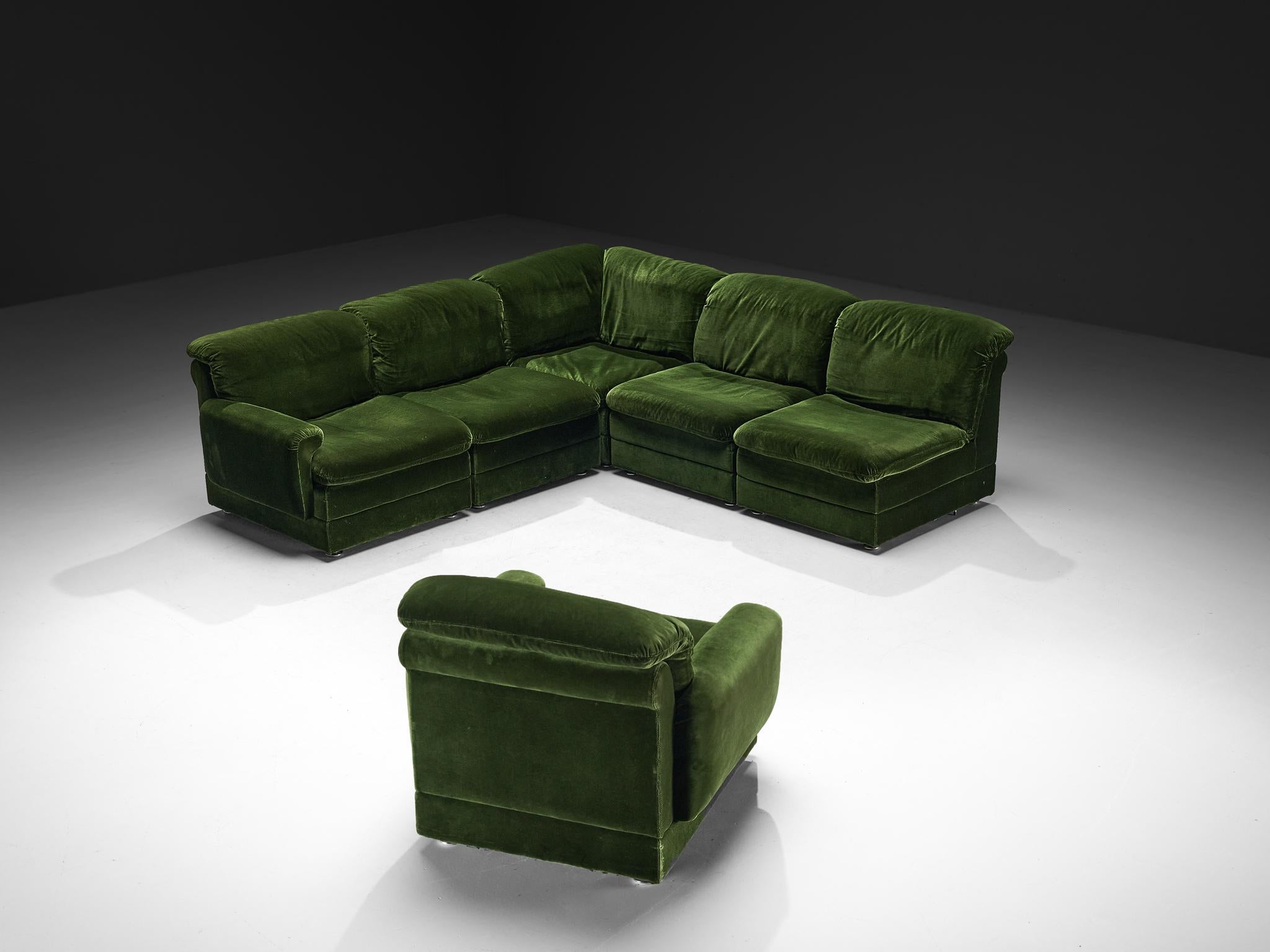 Sofá Seccional Postmoderno en Tela Verde Profundo en venta 2