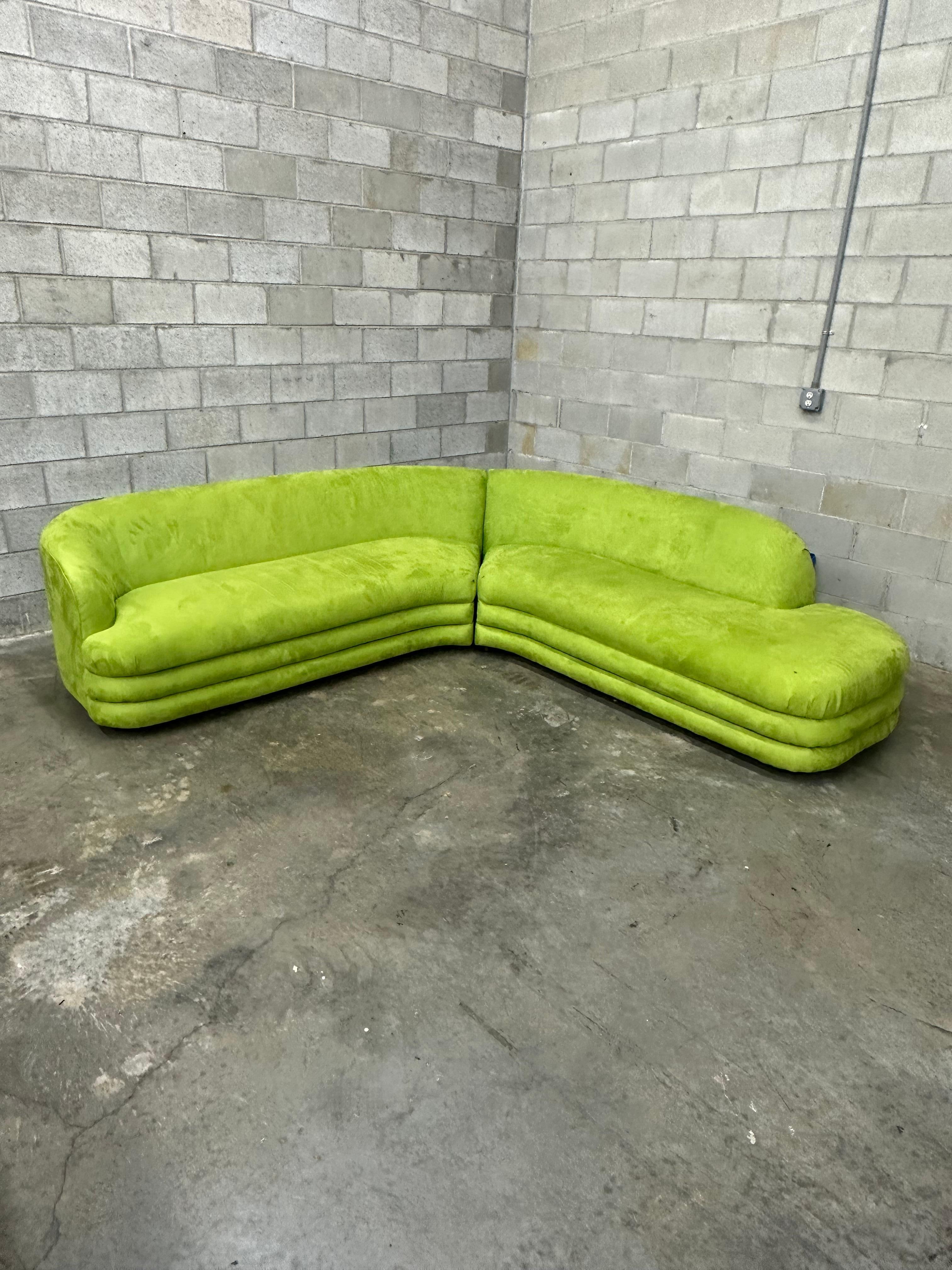 Postmodern Serpentine Sectional With Stacked Base In Fair Condition For Sale In St.Petersburg, FL