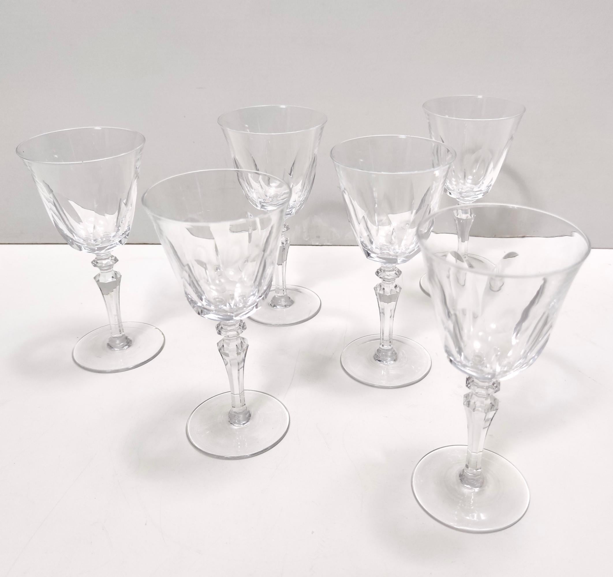 Post-Modern Postmodern Set of 5 Baccarat Crystal Champagne Coupes, France For Sale