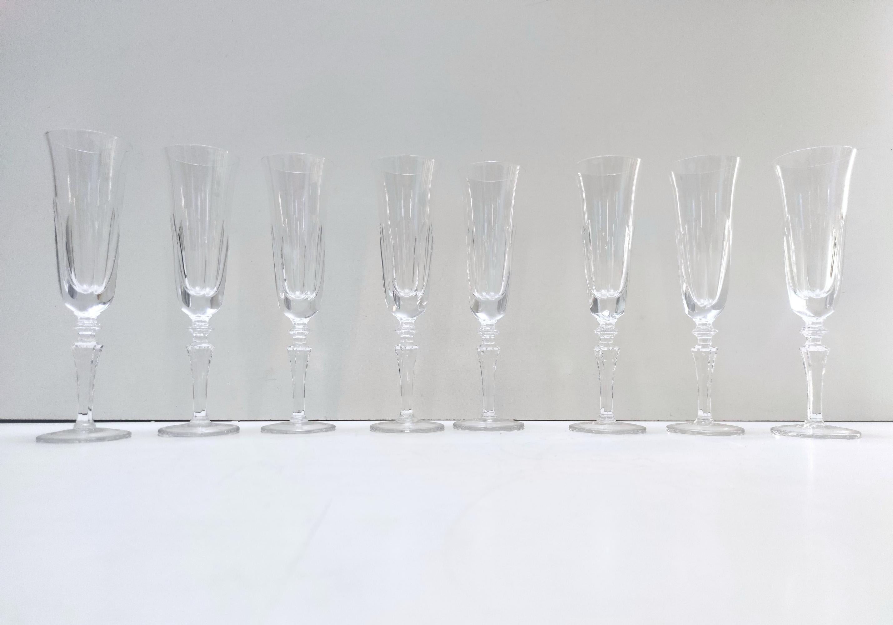 Post-Modern Postmodern Set of 8 Baccarat Thin Crystal Champagne Flutes, France