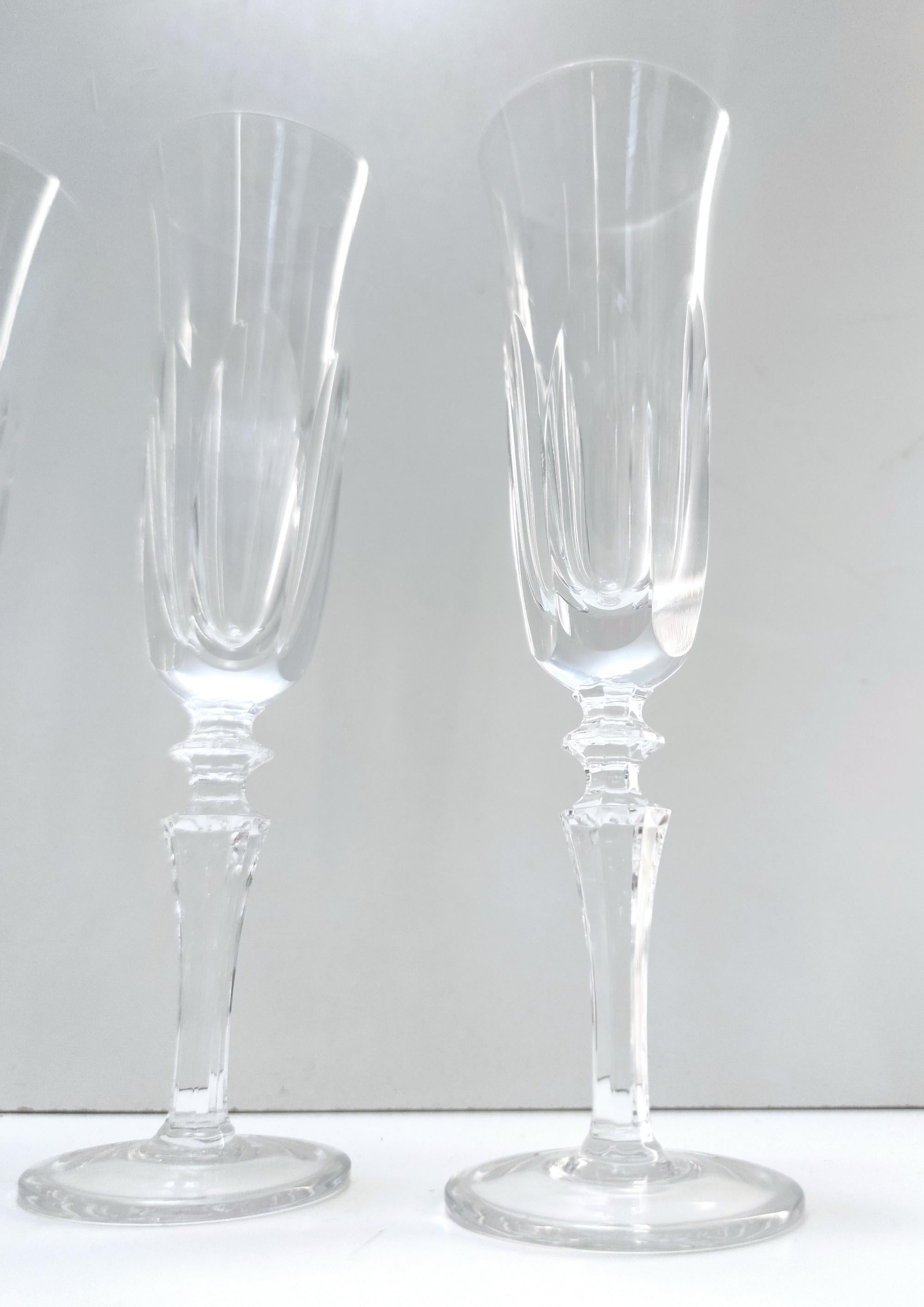 French Postmodern Set of 8 Baccarat Thin Crystal Champagne Flutes, France
