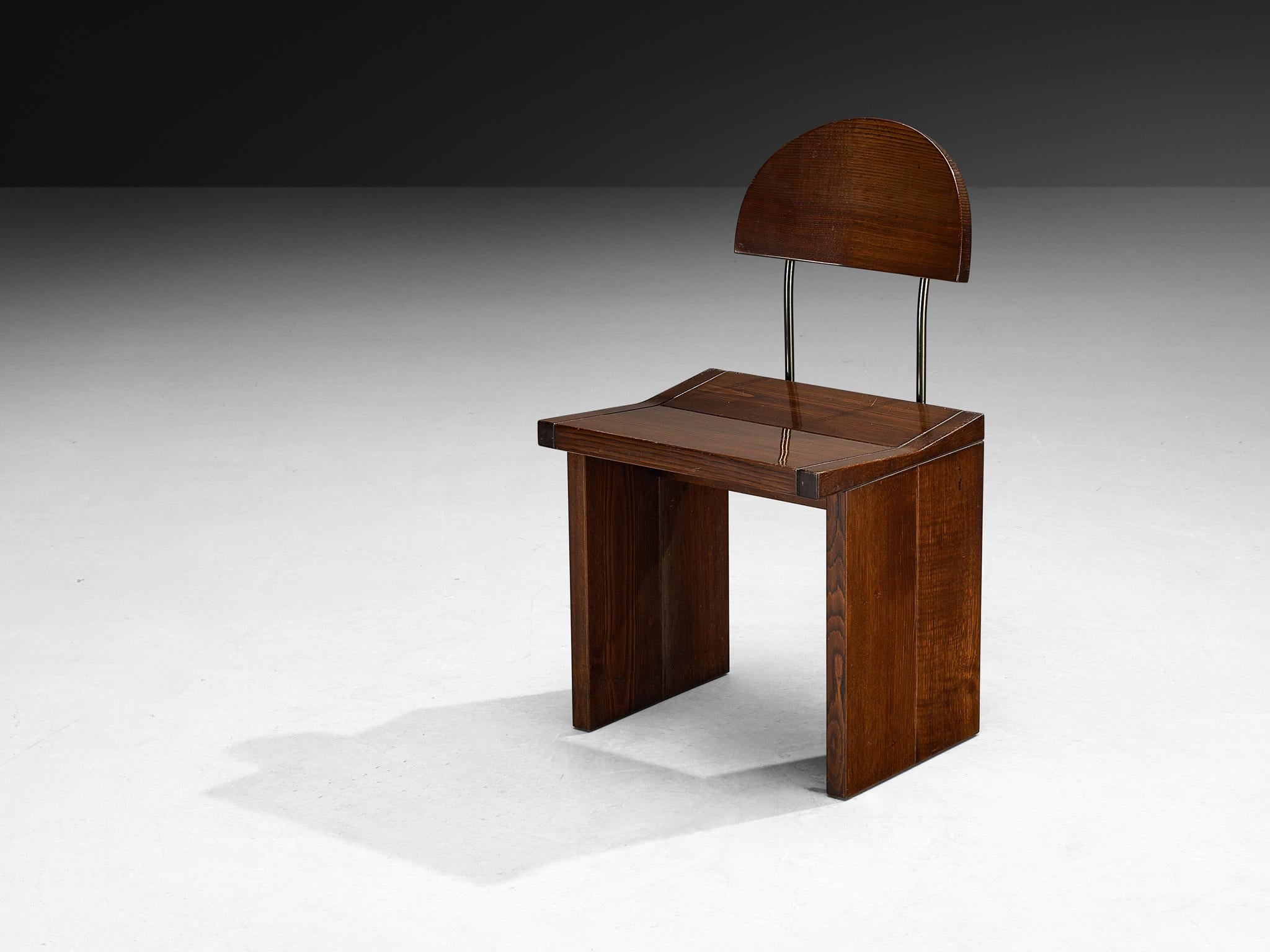 Postmodern Set of Italian Dining Chairs in Solid Oak For Sale 4