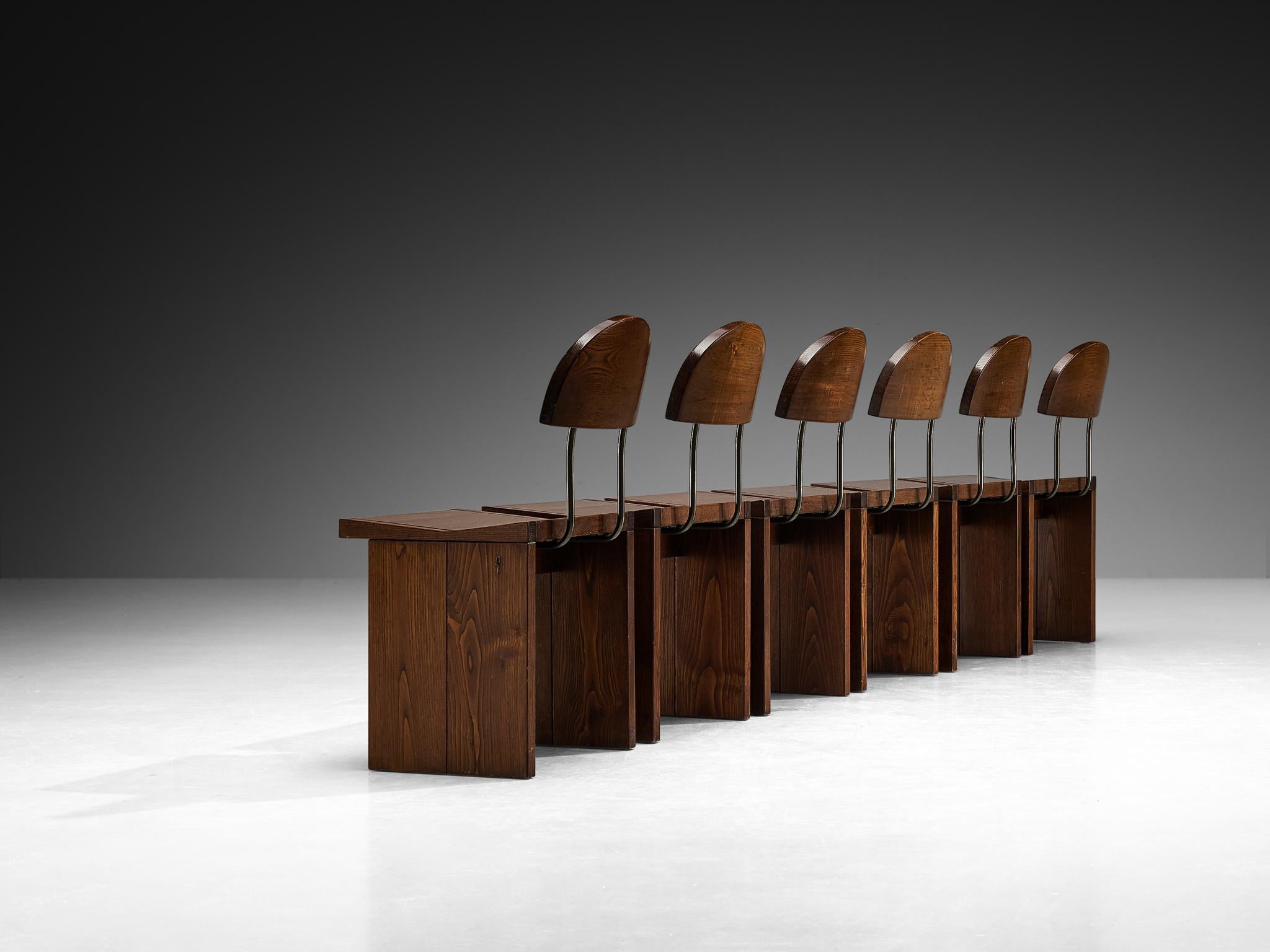Postmodern Set of Italian Dining Chairs in Solid Oak For Sale 1