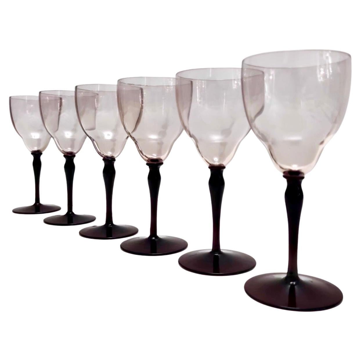 Ensemble postmoderne de six verres à vin en verre de Murano par Vittorio Zecchin, Italie