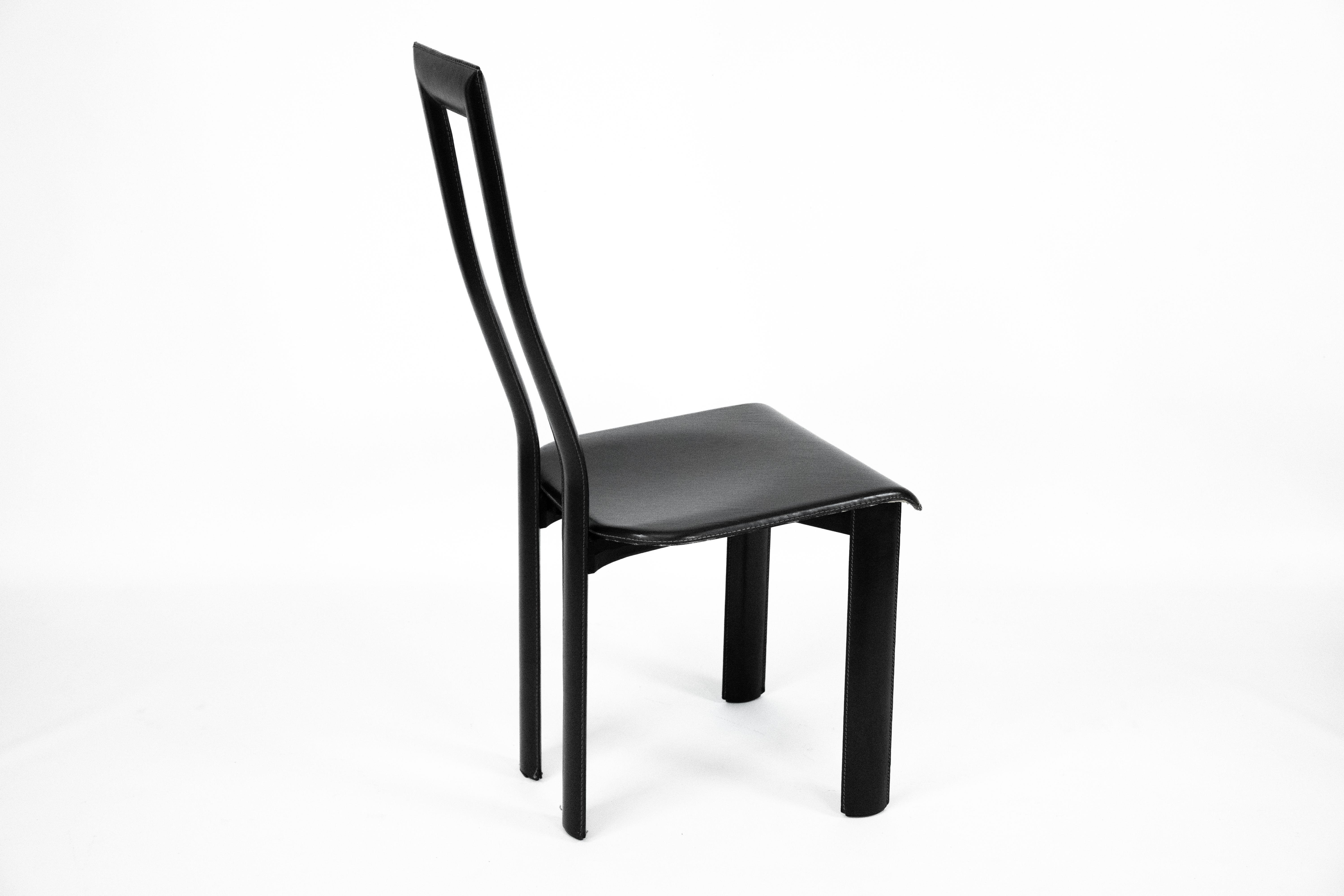 Ensemble postmoderne de dix chaises de salle à manger en cuir par Antonello Mosca pour Ycami. Italie en vente 5