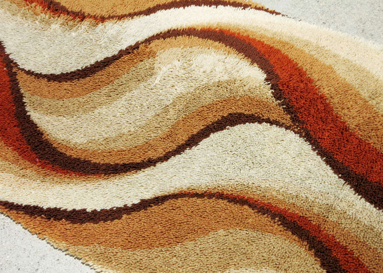 American Postmodern Shag Rug with Abstract Design, circa 1970 For Sale