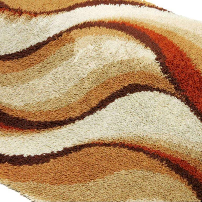 Moderner Shag-Teppich mit abstraktem Design, um 1970 (Handgeknüpft) im Angebot