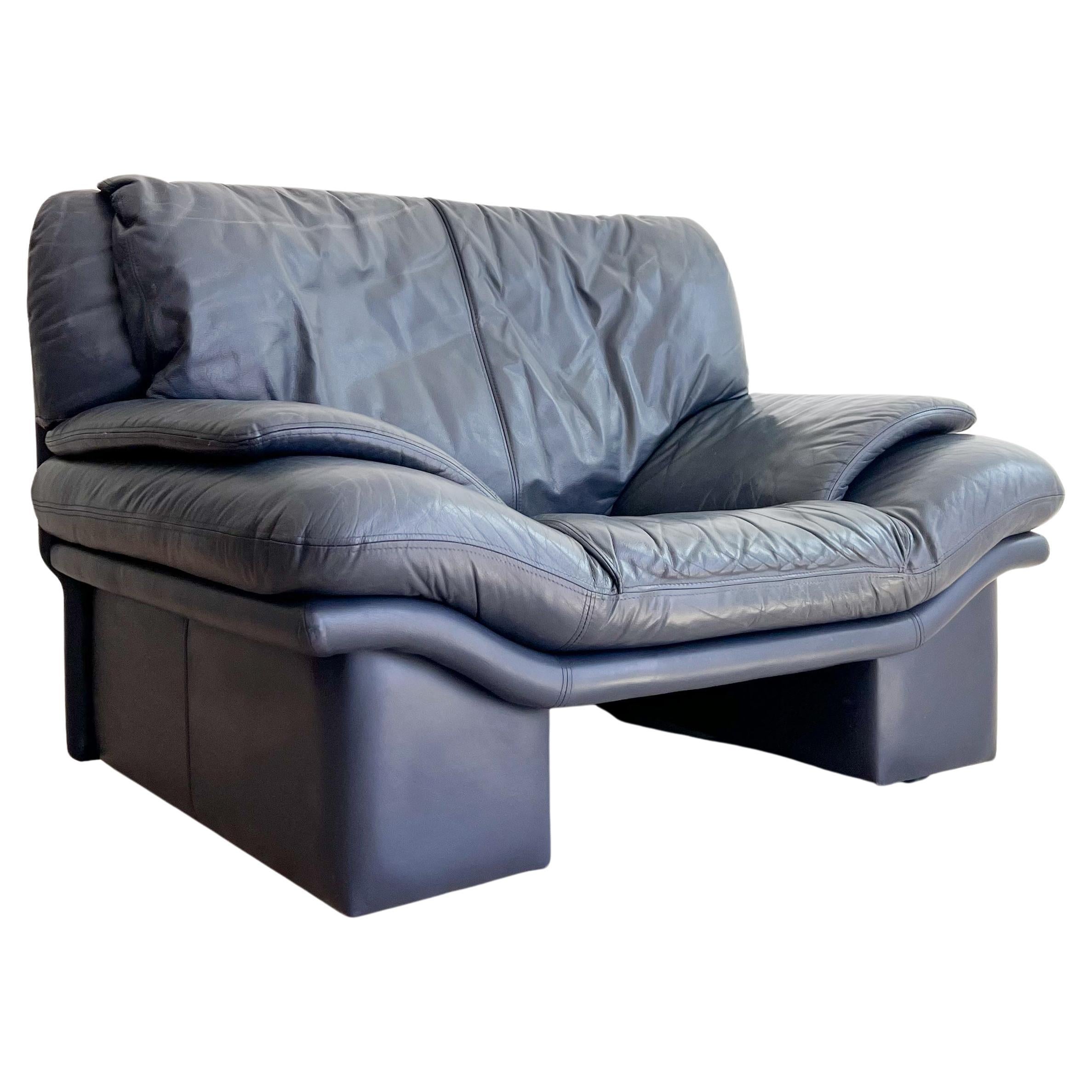 Postmodern Sharkskin Blue Leather Lounge Chair by Nicoletti Salotti