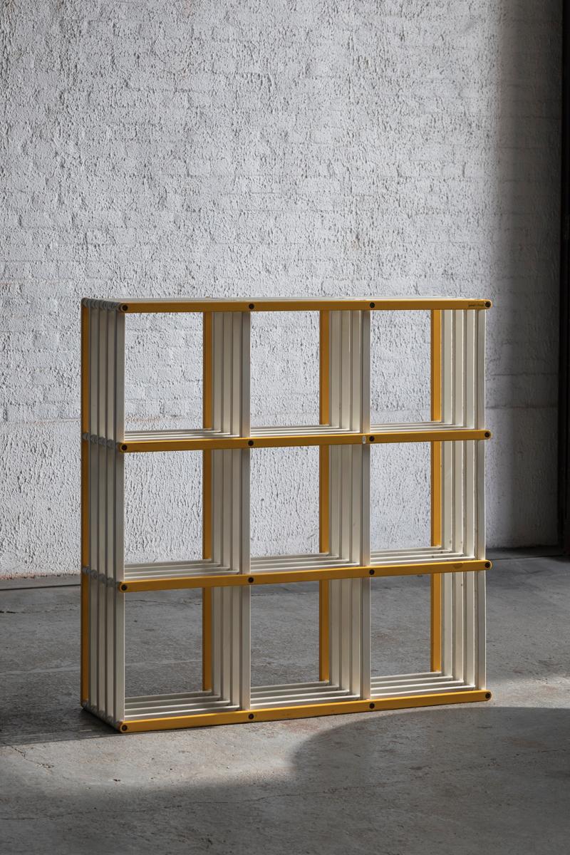 Postmodern Shelving Unit, Italian Design, 1980s For Sale 9