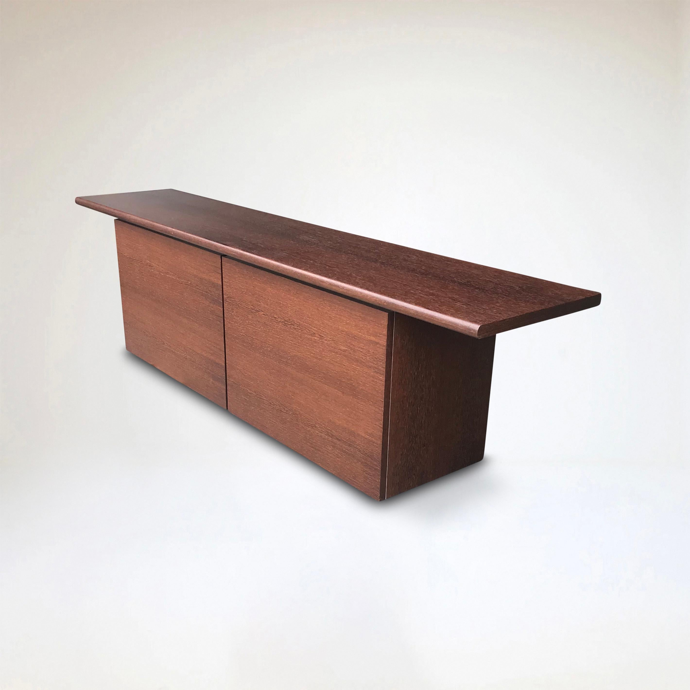 Glass Postmodern Sheraton sideboard by Giotto Stoppino for Acerbis Italy 1980s For Sale
