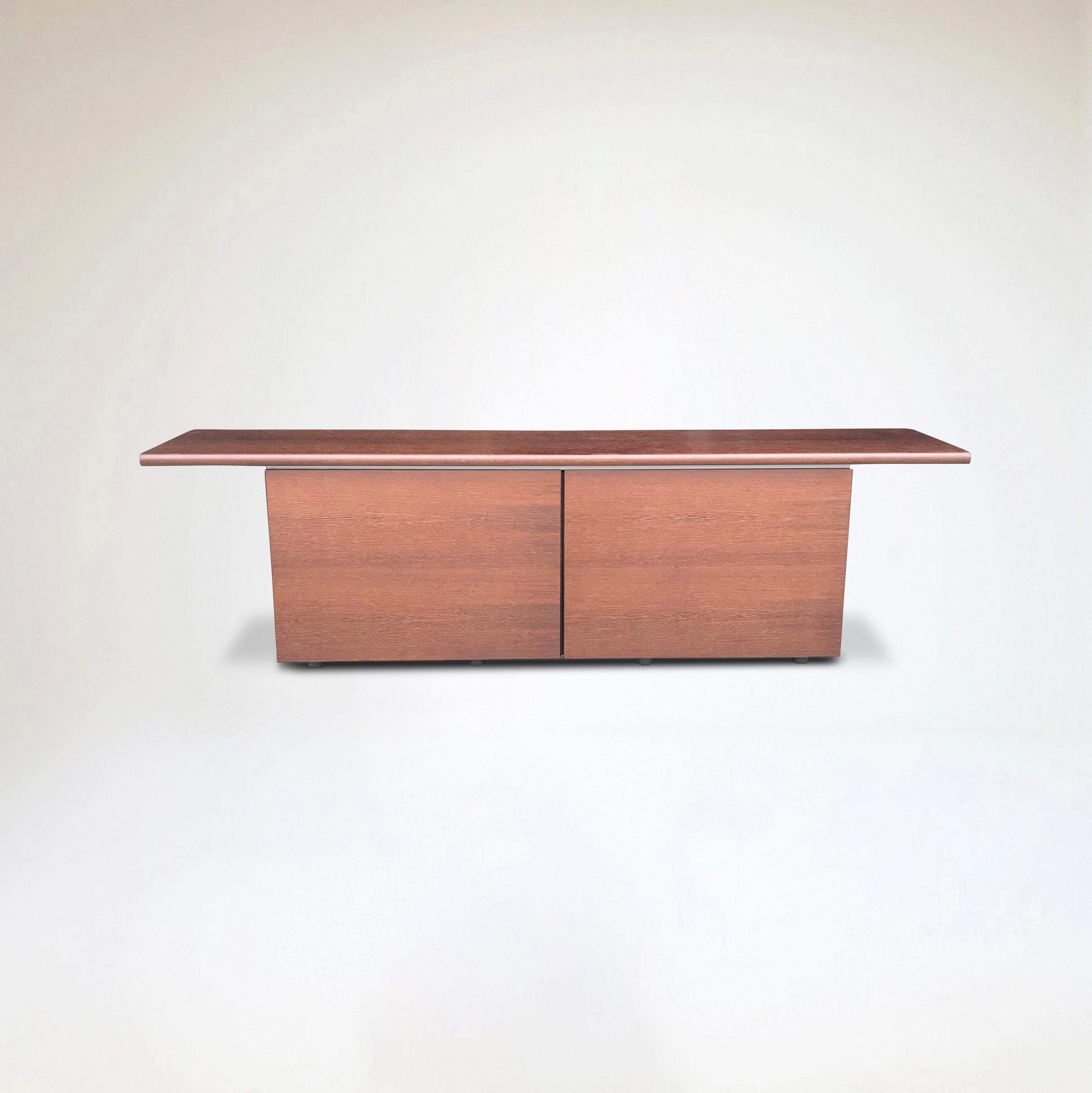 Post-Modern Postmodern Sheraton sideboard by Giotto Stoppino for Acerbis Italy 1980s For Sale