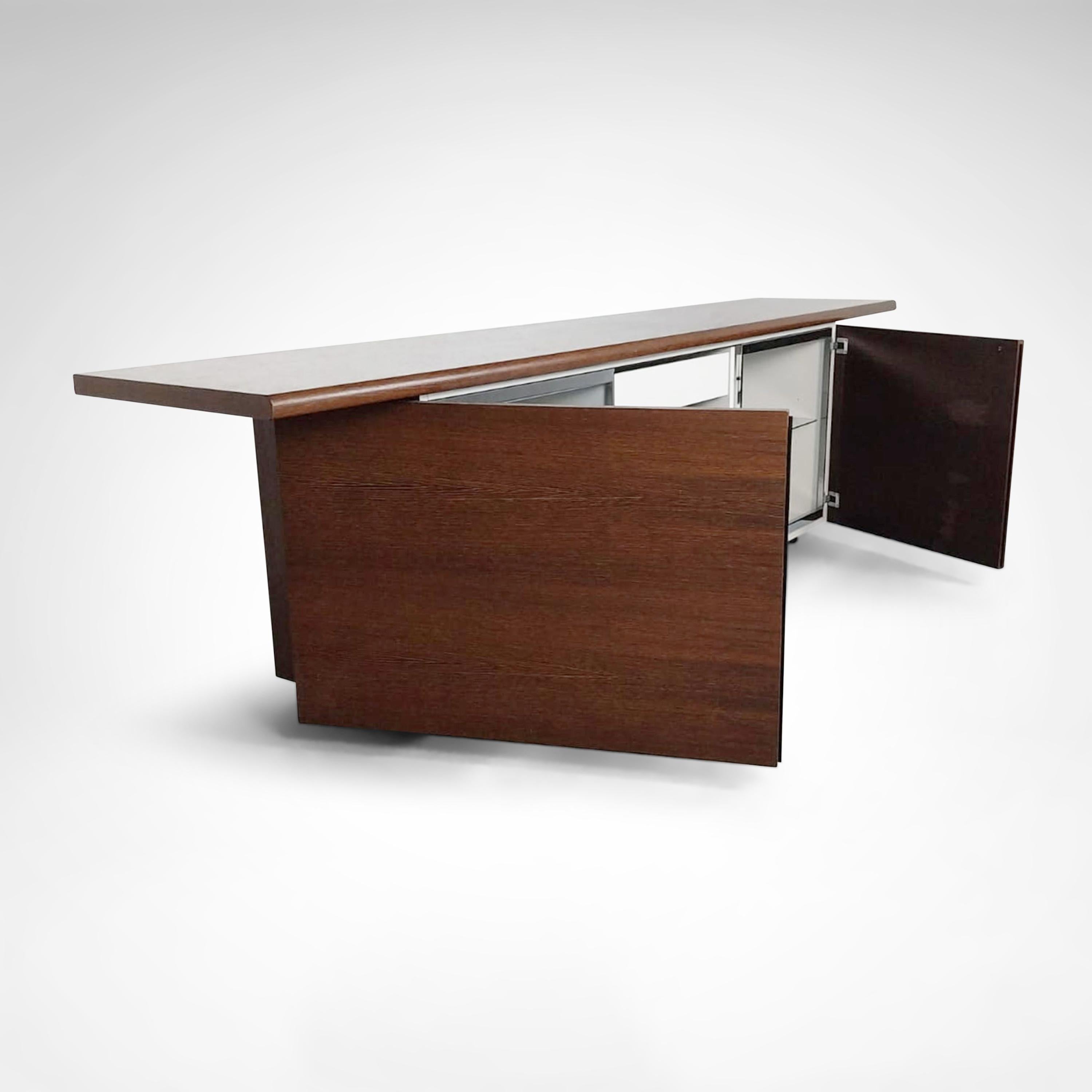 Postmoderne Enfilade Sheraton postmoderne de Giotto Stoppino pour Acerbis Italie des années 1980