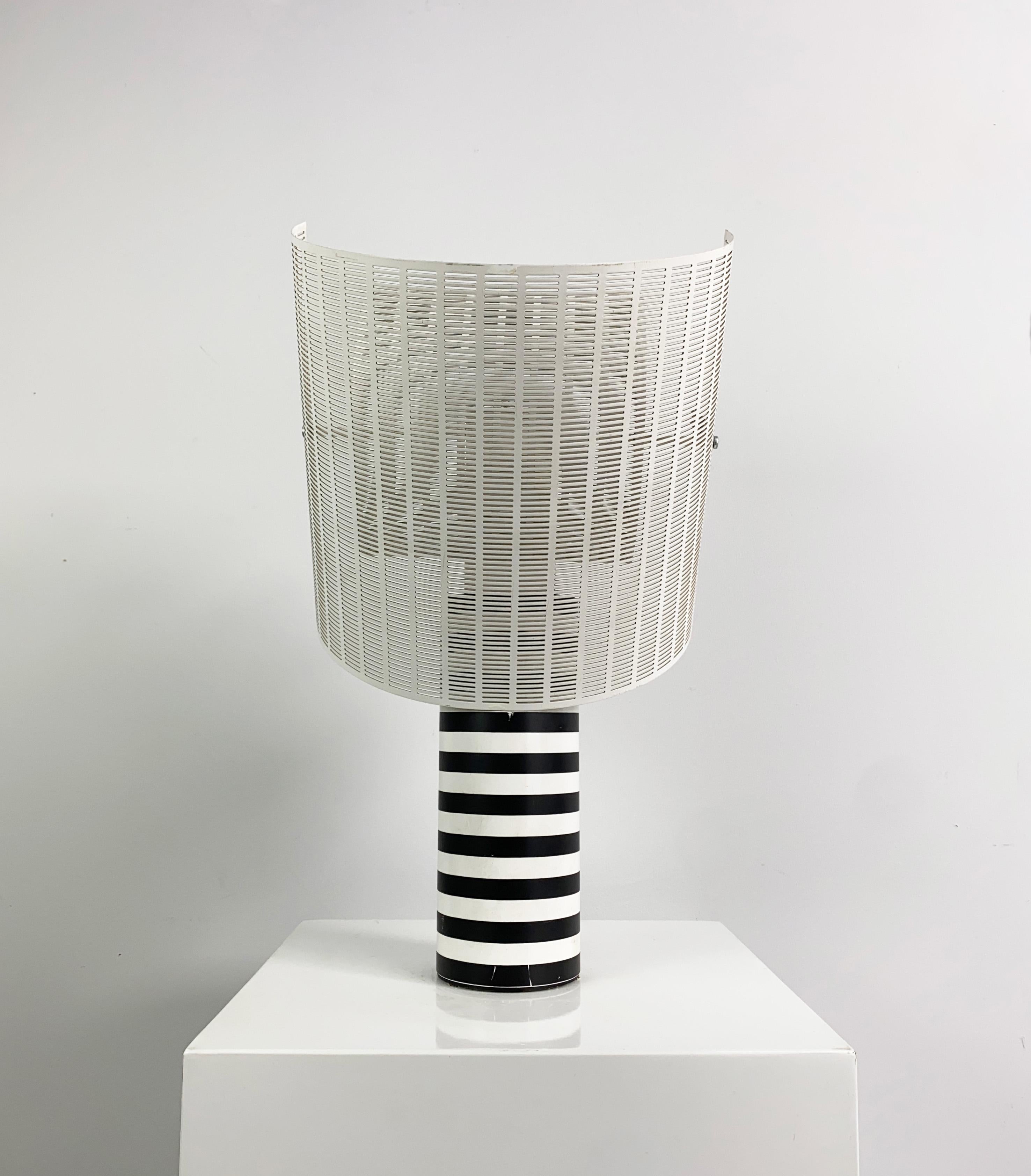 Postmodern 'Shogun' Table Lamp by Mario Botta for Artemide, c.1980 In Good Condition In Surbiton, GB