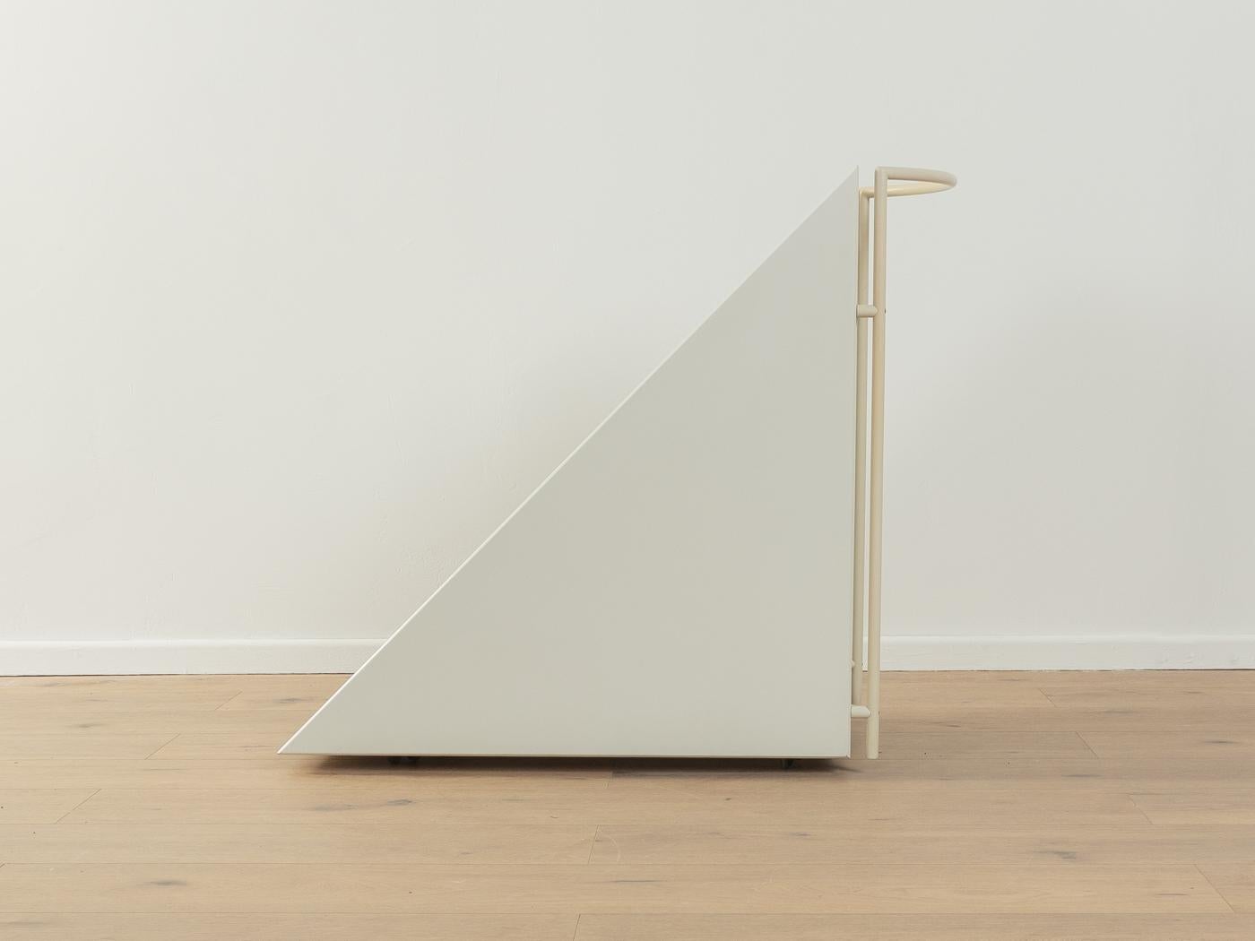 Table d'appoint postmoderne de Peter Maly pour Interlübke en vente 3