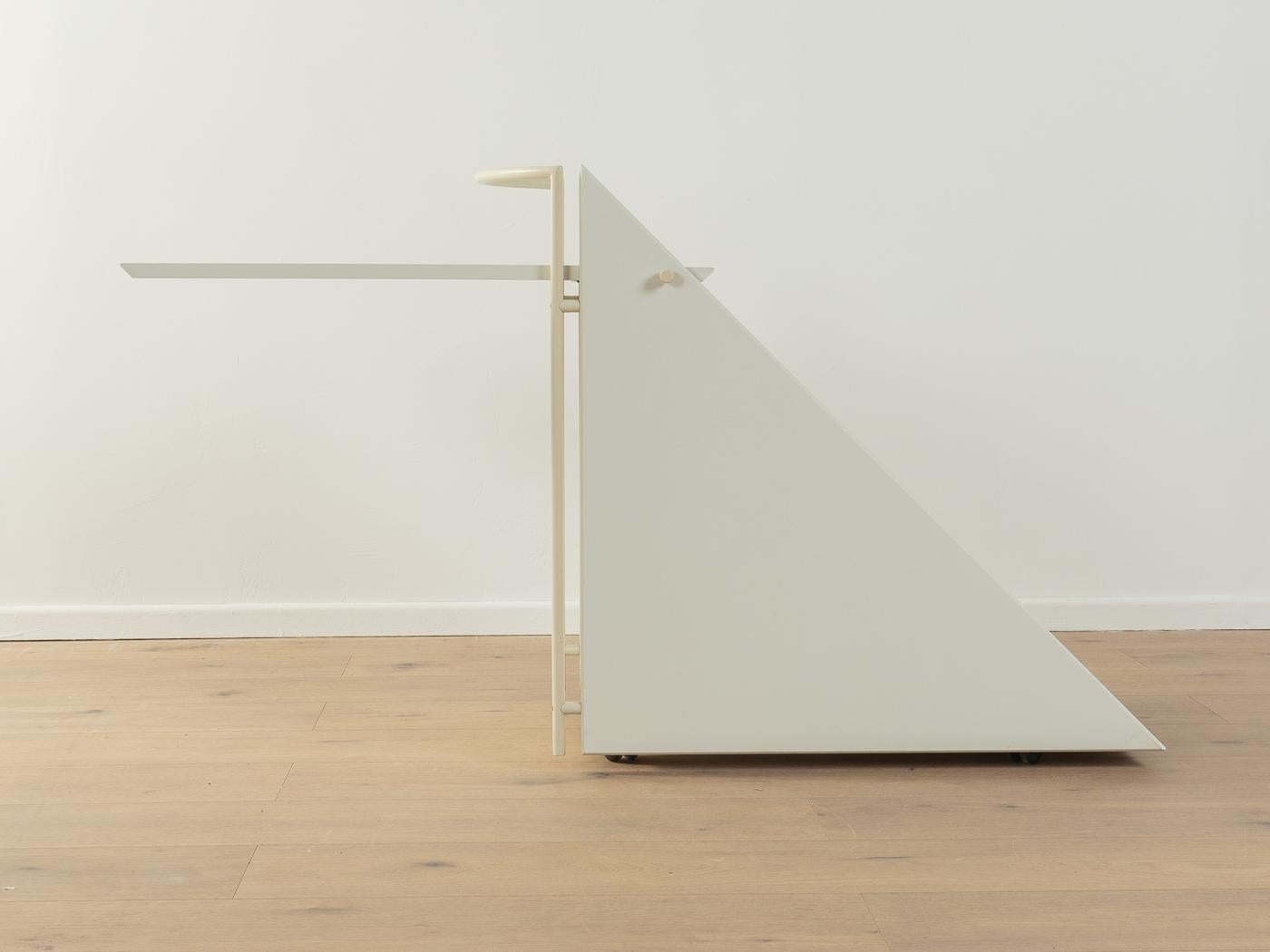 Table d'appoint postmoderne de Peter Maly pour Interlübke en vente 7