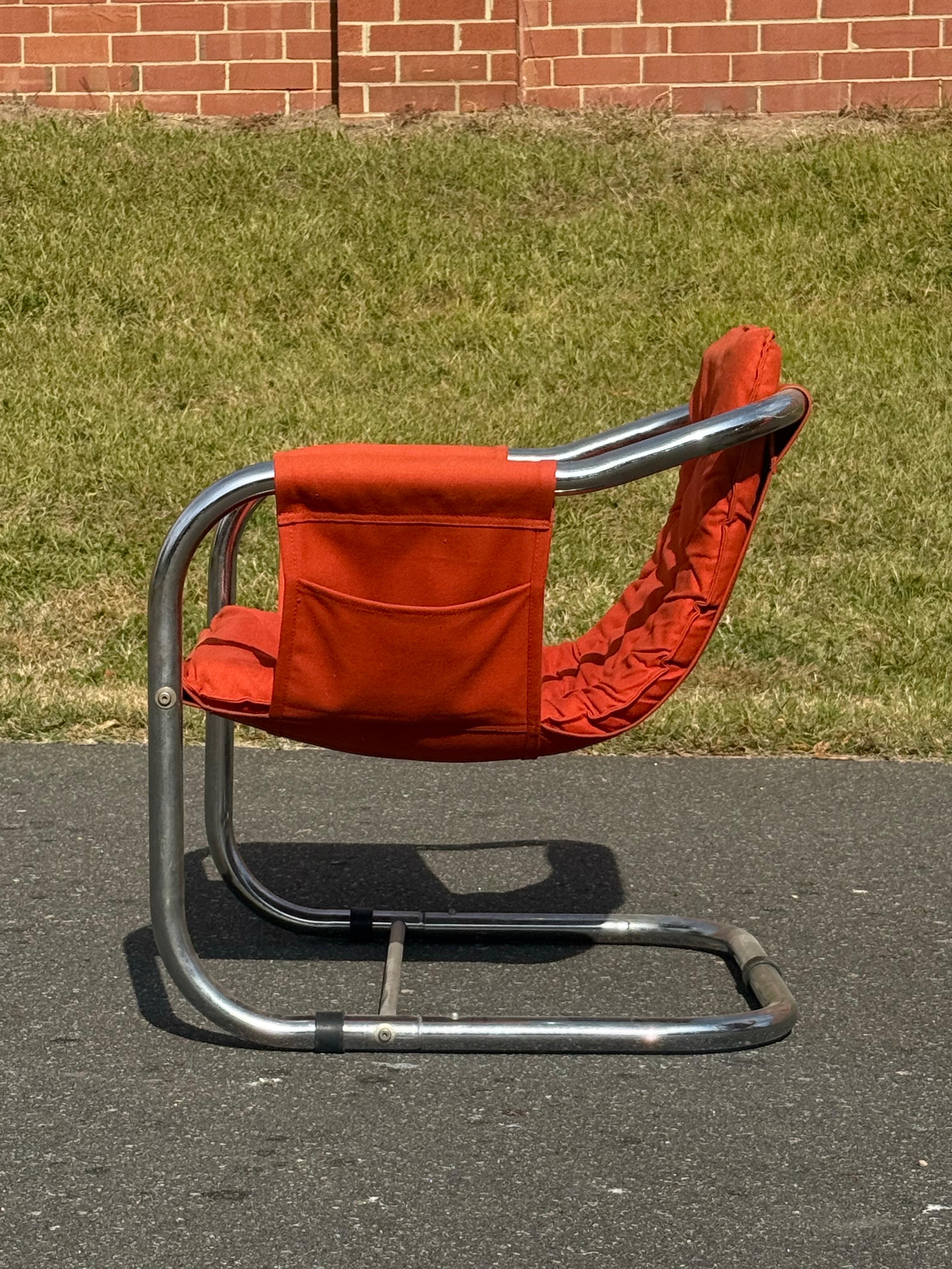 Chaises à piètement postmodernes dans le style de Vecta Zermatt - une paire en vente 5