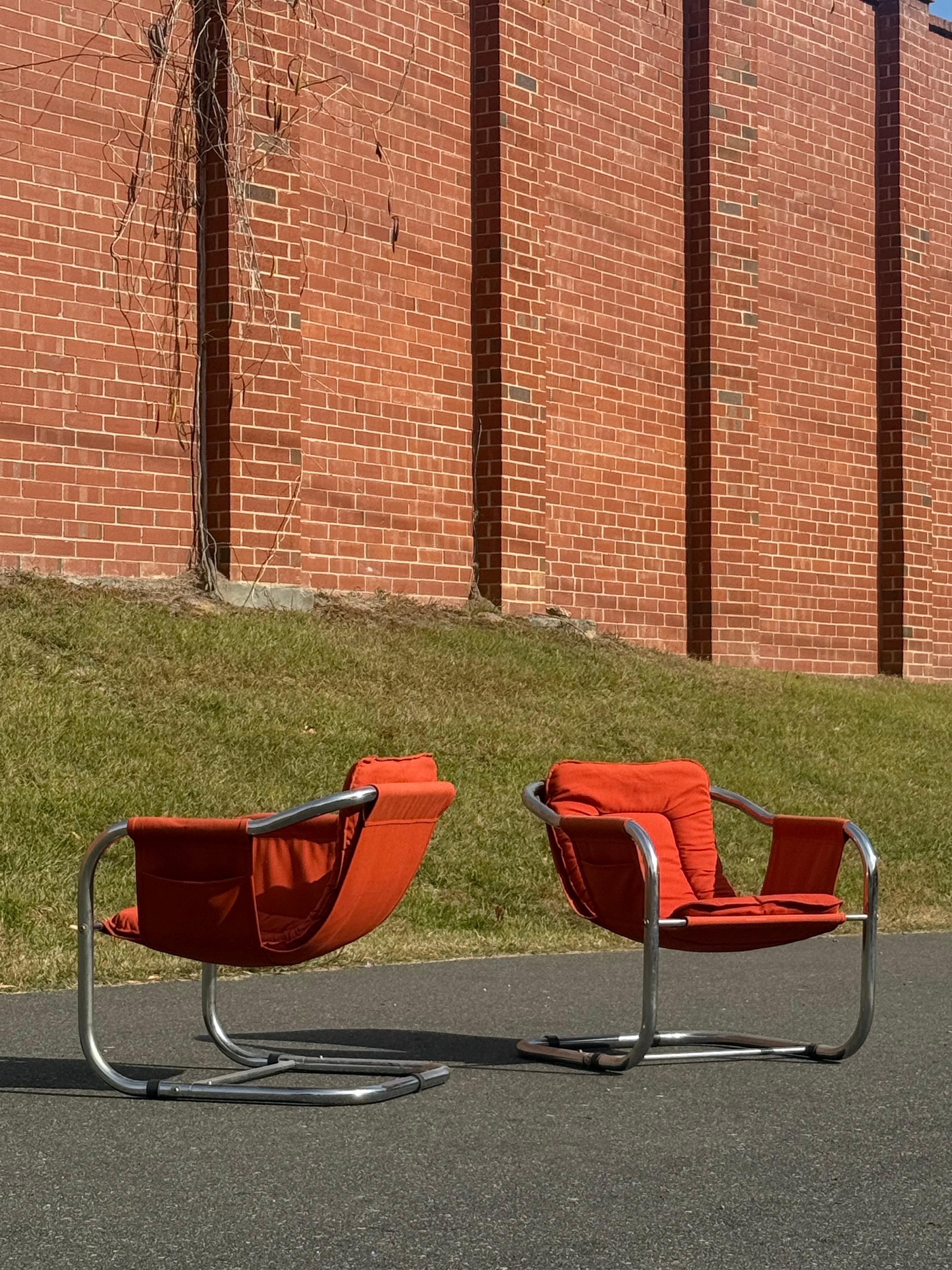 Chaises à piètement postmodernes dans le style de Vecta Zermatt - une paire en vente 8