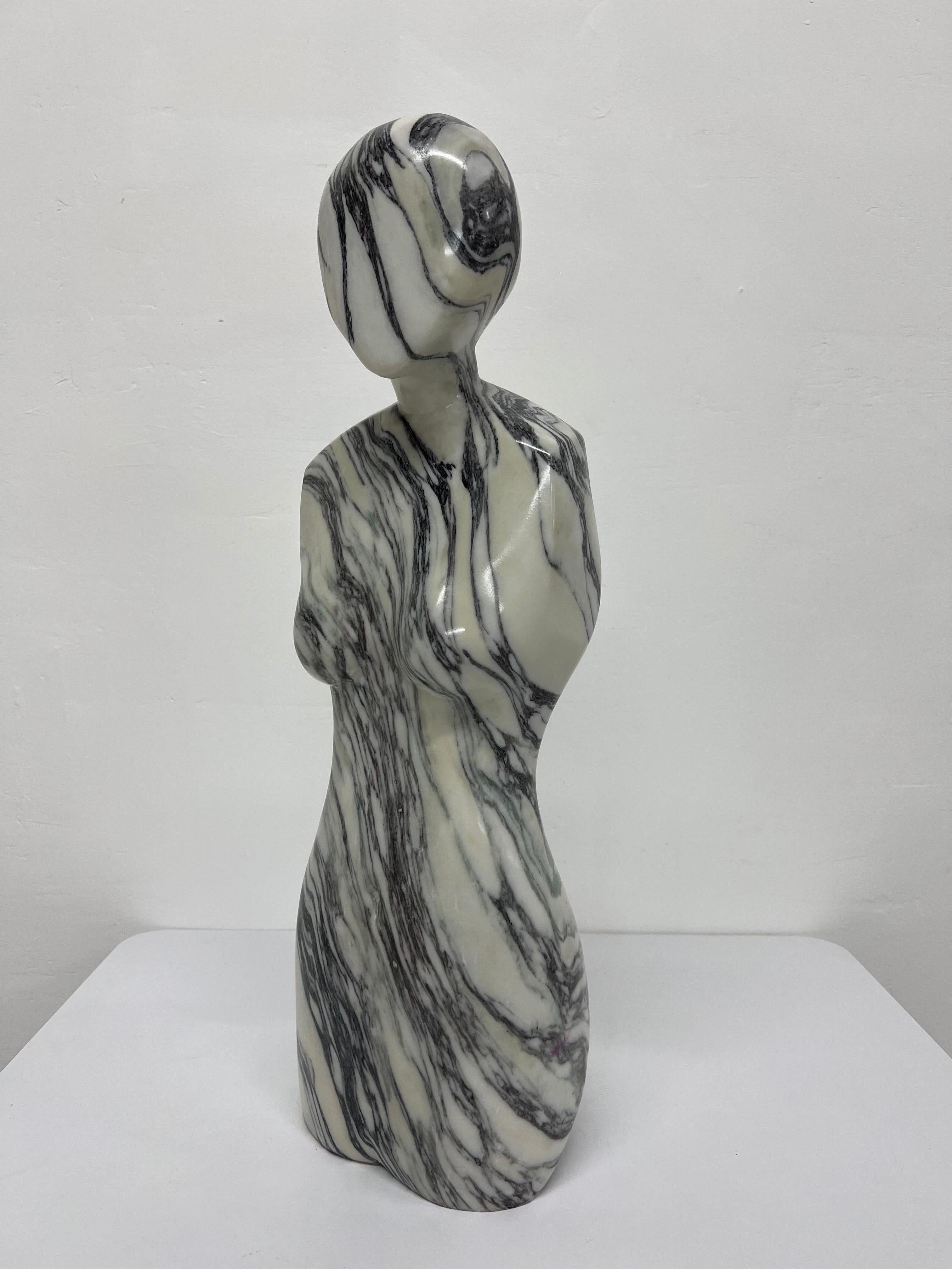 Postmodern Solid Polished Carved Italian Marble Female Figurative Sculpture In Good Condition For Sale In Miami, FL