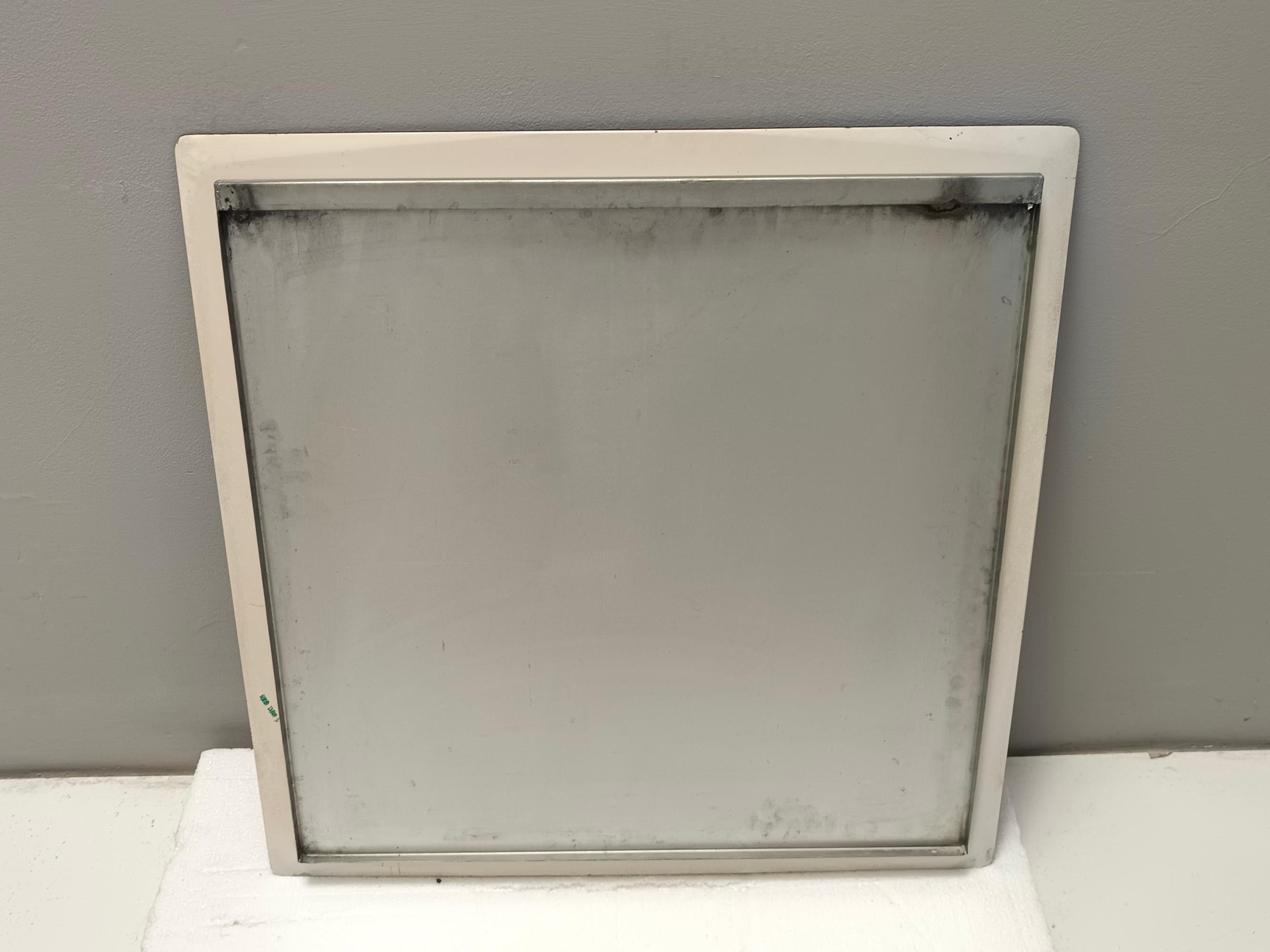 Miroir mural carré beige postmoderne avec verre biseauté, Italie en vente 2