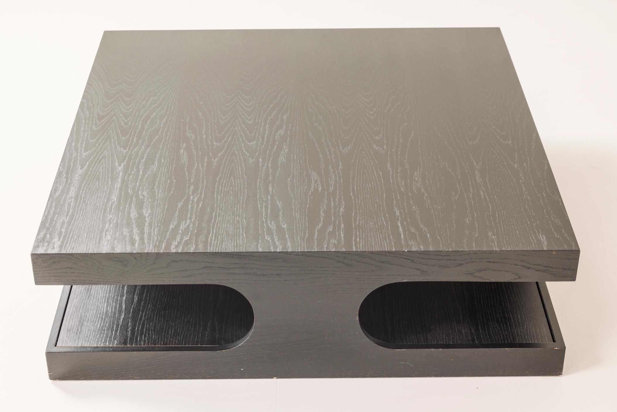 Postmodern square coffee table from the 1980s For Sale 1