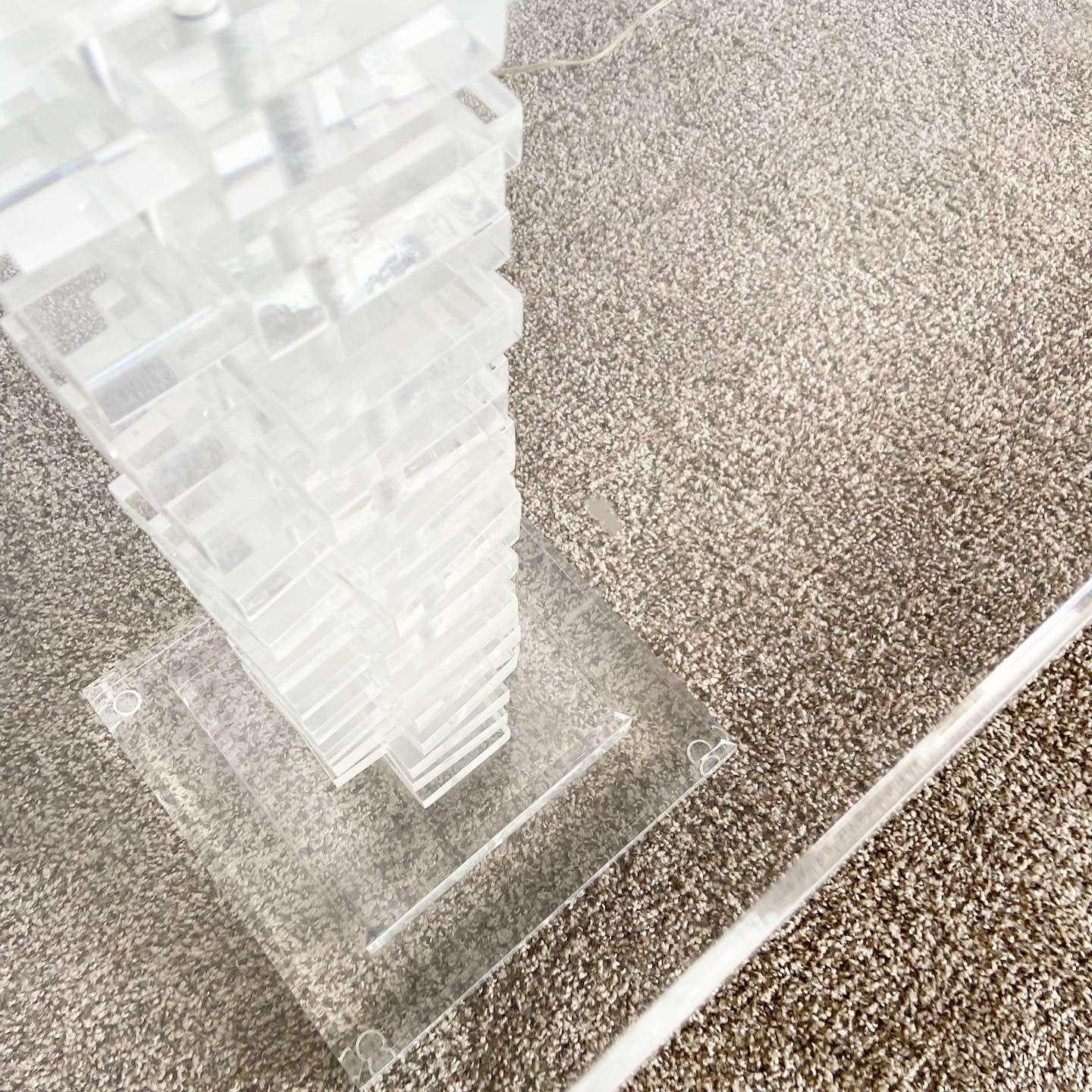Postmodern Stacked Lucite Floor Lamp/Side Table In Good Condition For Sale In Delray Beach, FL