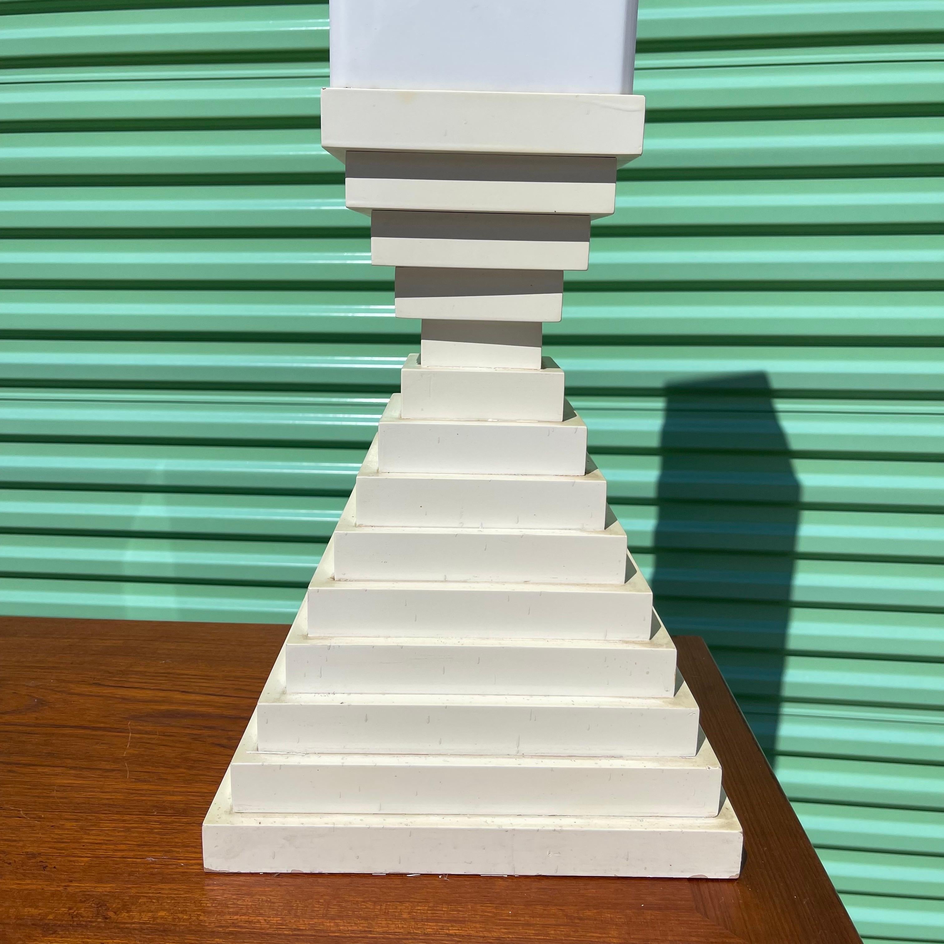 Postmodern Stacked Wood Block Pyramid Floor or Table Lamp In Fair Condition For Sale In Jensen Beach, FL