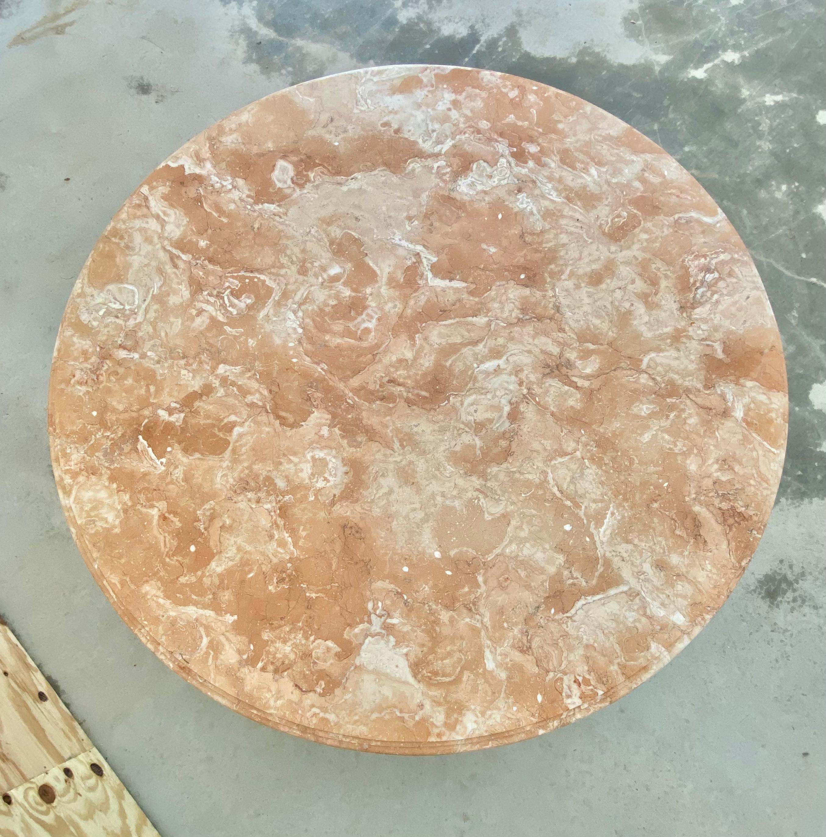 Table de salle à manger postmoderne à piédestal en acier et marbre en vente 2