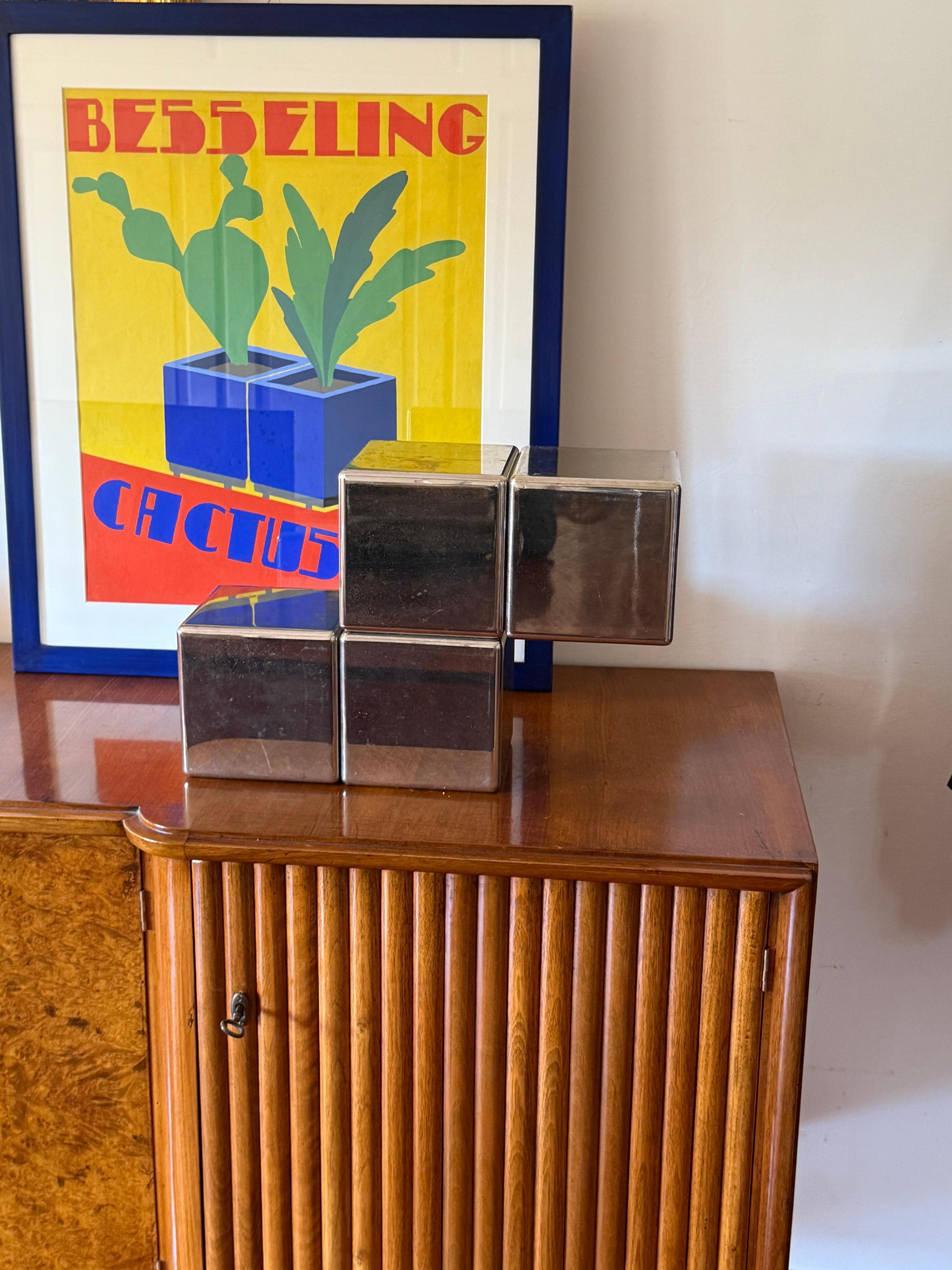 Escultura postmoderna de acero en forma de tetris, Italia, años 80 en venta 3