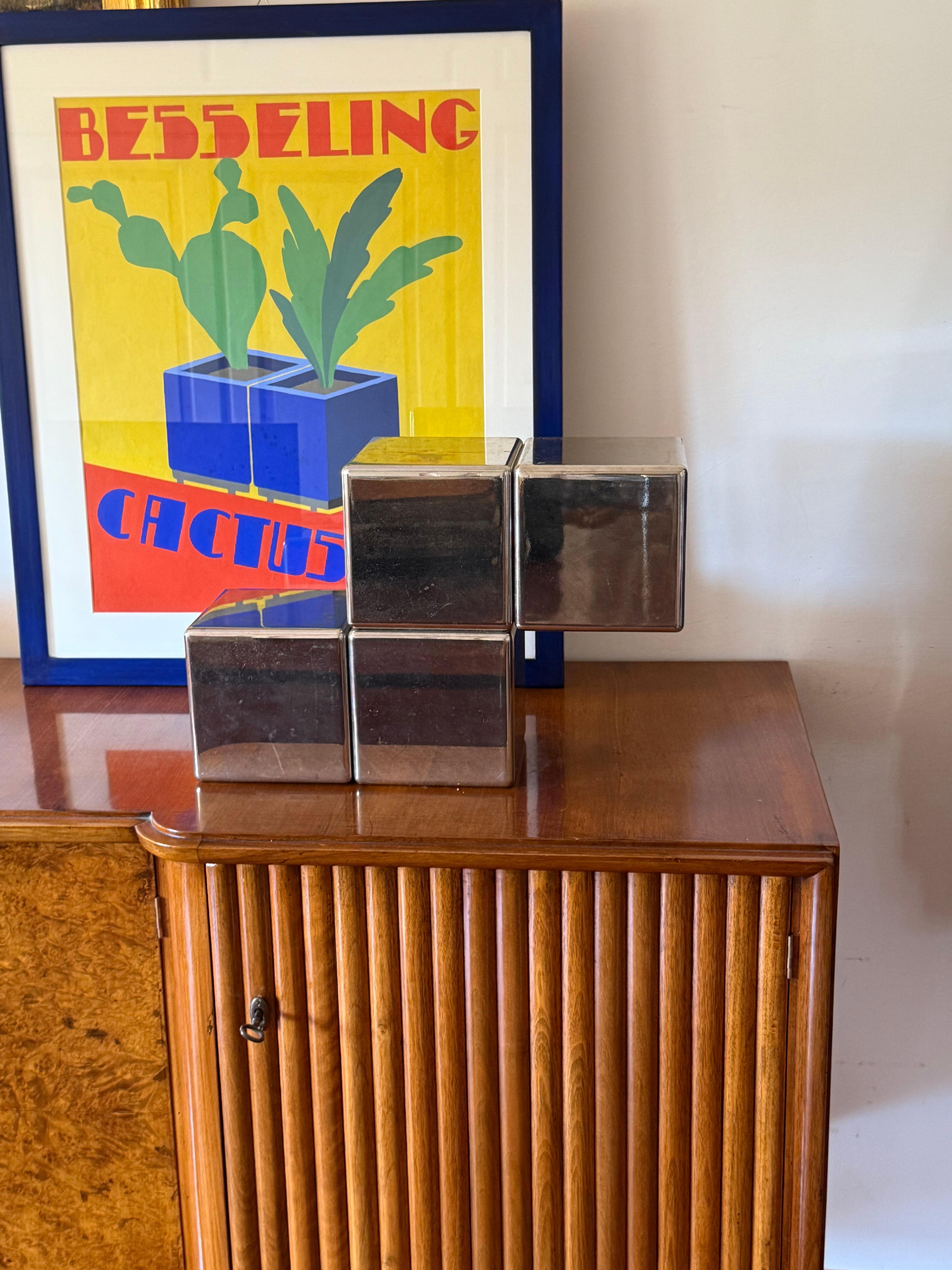 Escultura postmoderna de acero en forma de tetris, Italia, años 80 en venta 2