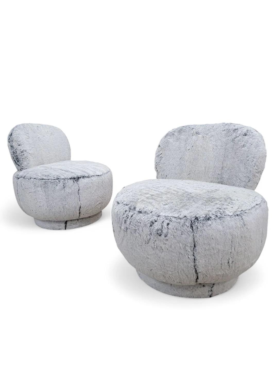XXIe siècle et contemporain Fauteuils pivotants et pouf postmodernes de style Steve Chase récemment tapissés en vente