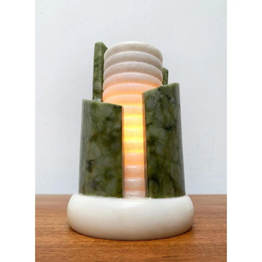 Lampe de table postmoderne en pierre, années 1980 en vente 5