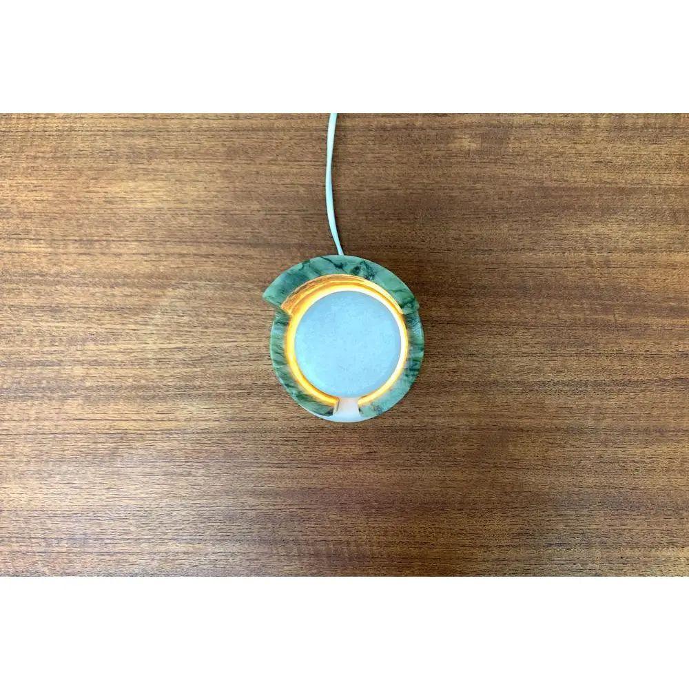 20ième siècle Lampe de table postmoderne en pierre, années 1980 en vente