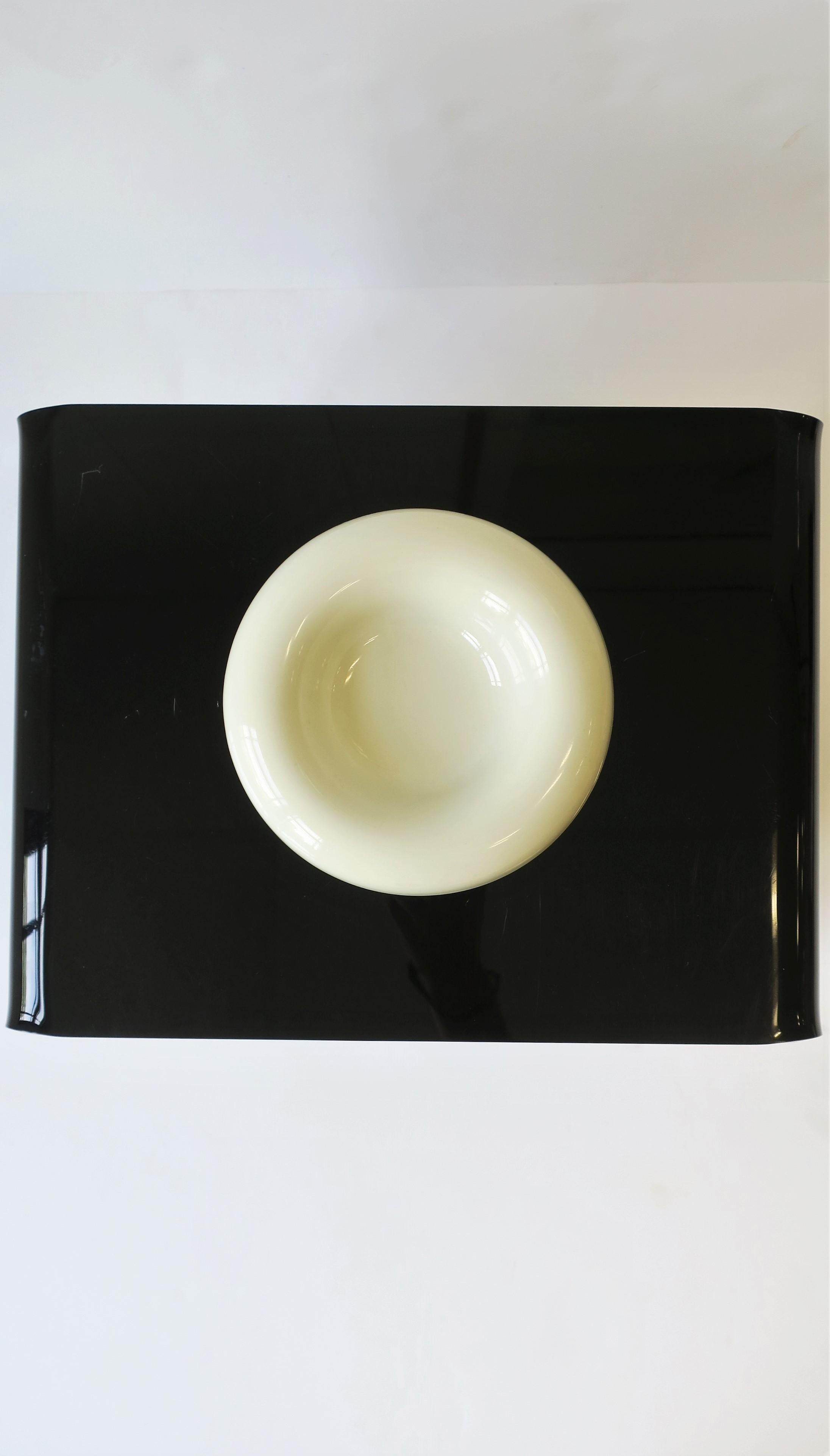 Postmodern Ceramic Bowl, ca. 1980s For Sale 2