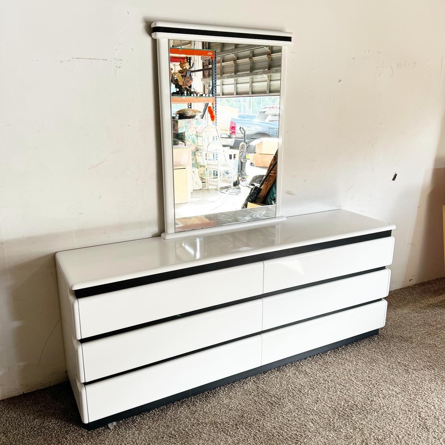 Postmodern Storm Trooper White Lacquered and Black Dresser With Mirror In Good Condition In Delray Beach, FL