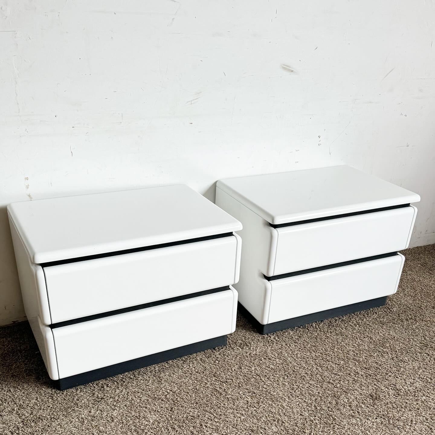 Postmodern Storm Trooper White Lacquered and Black Nightstands by Reuben's In Good Condition For Sale In Delray Beach, FL
