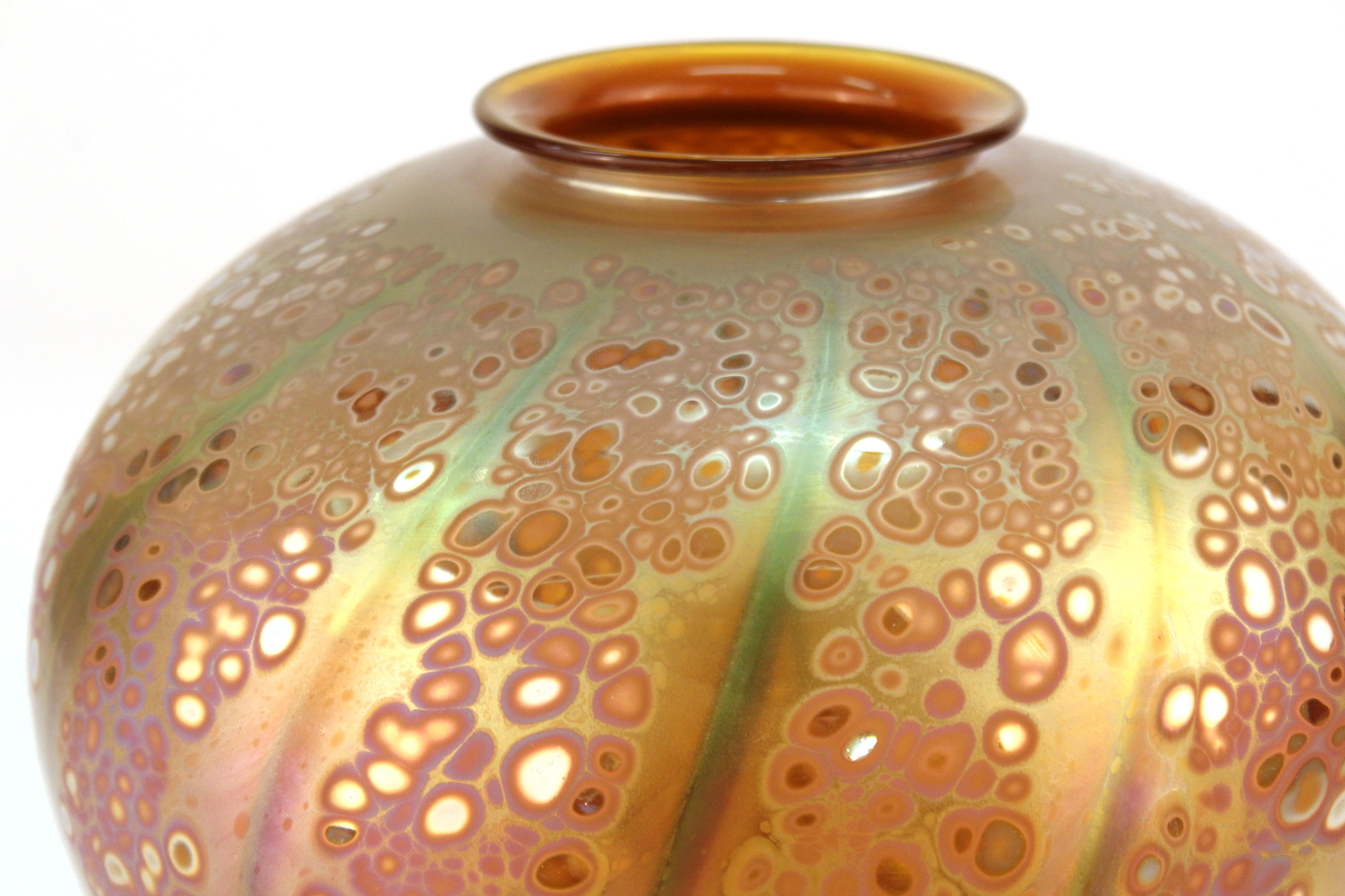 Postmodern Studio Art Glass Vase In Good Condition In New York, NY