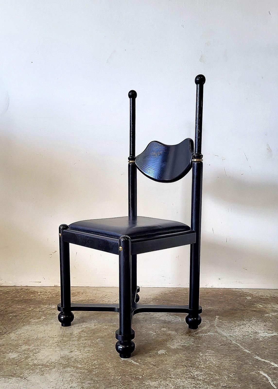 Hongrois Chaise de studio postmoderne par Belloni Design Studio Hongrie 1980 en vente