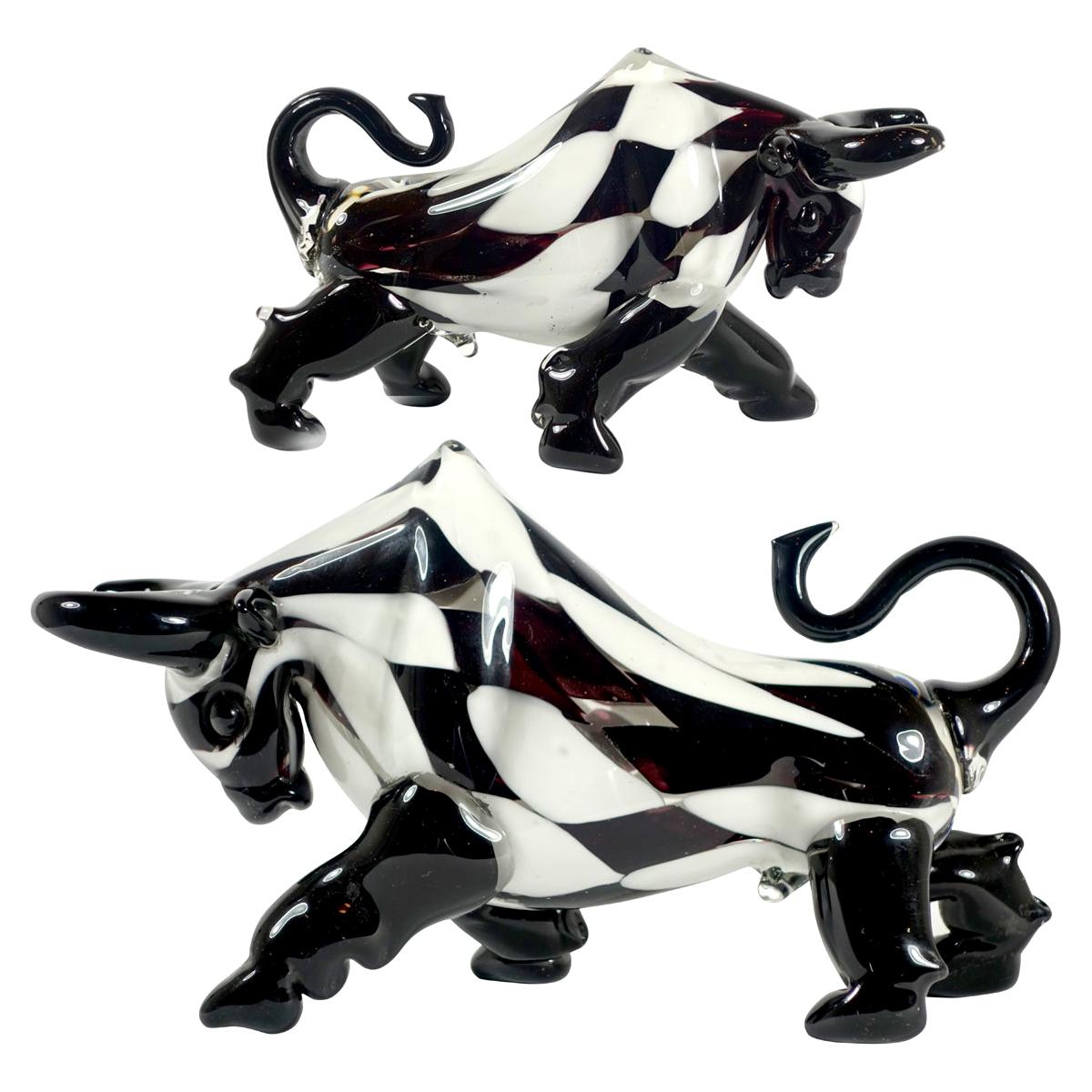 Postmodern Style Pair of Murano Glass Bulls with Checkered Pattern