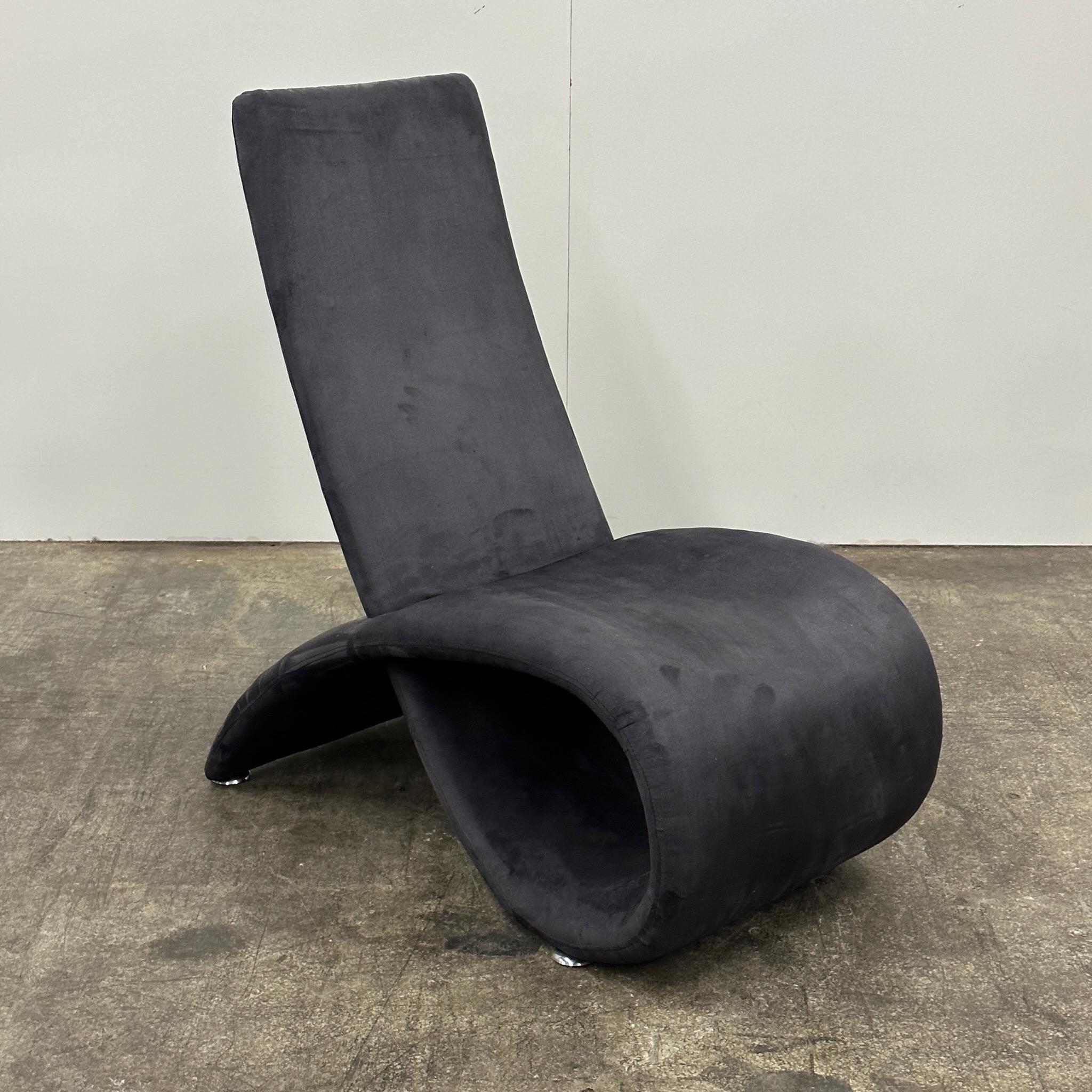 Postmodern Swirl Chair In Good Condition For Sale In Chicago, IL