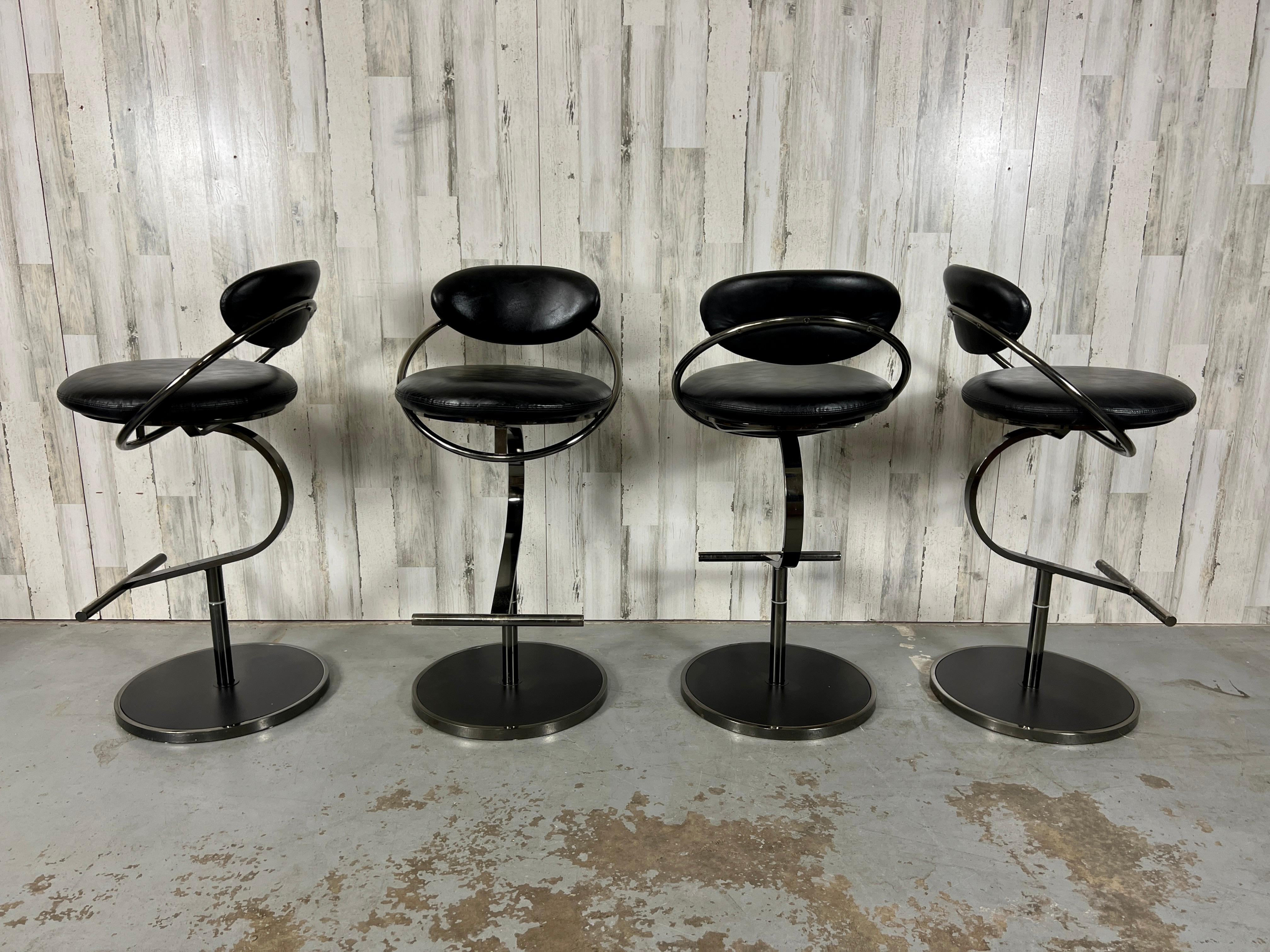 Postmodern Swivel Chrome & Leather Barstools  For Sale 9