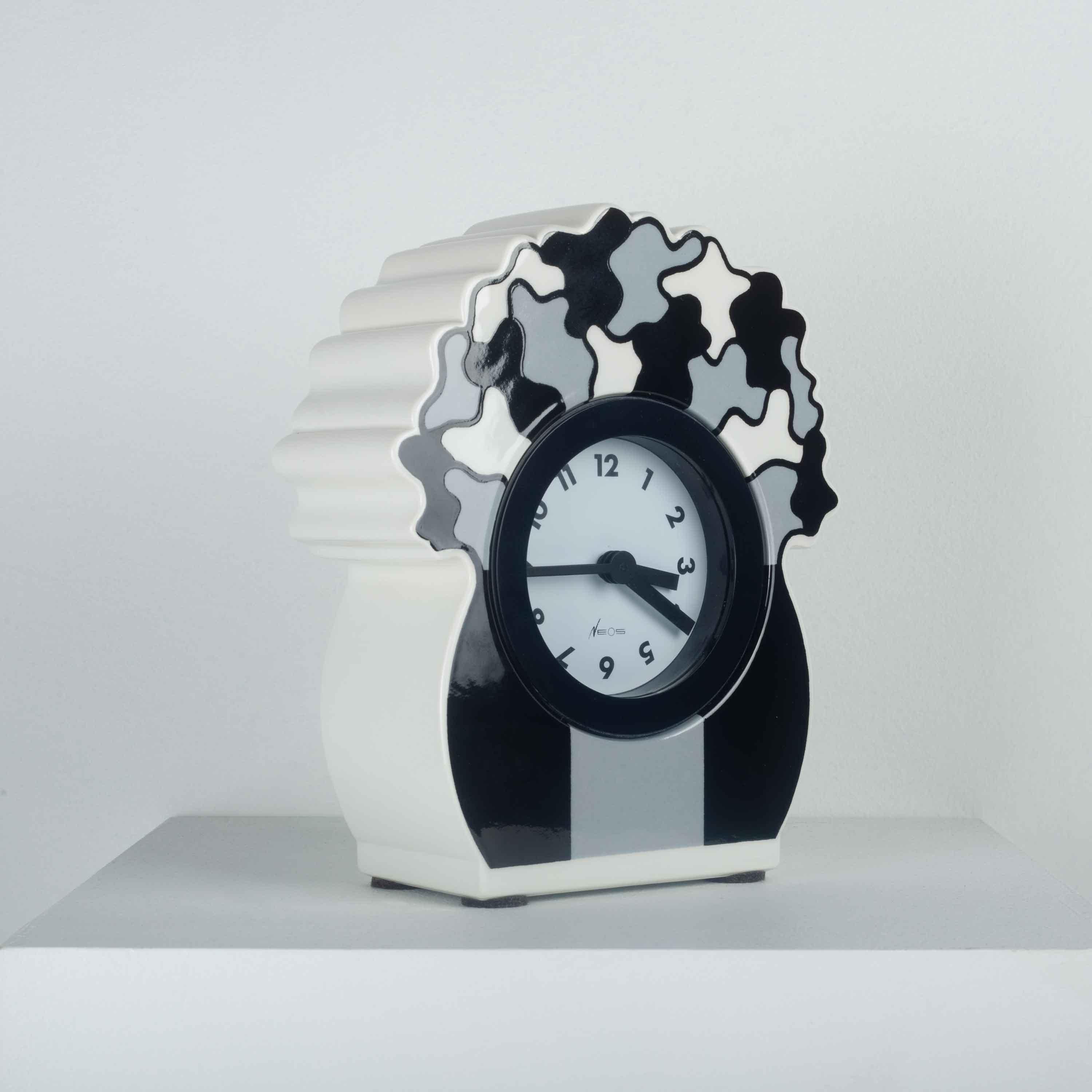 Postmodern Table Clock by George Sowden for Neos, Italy, 1988 In Good Condition In Chicago, IL