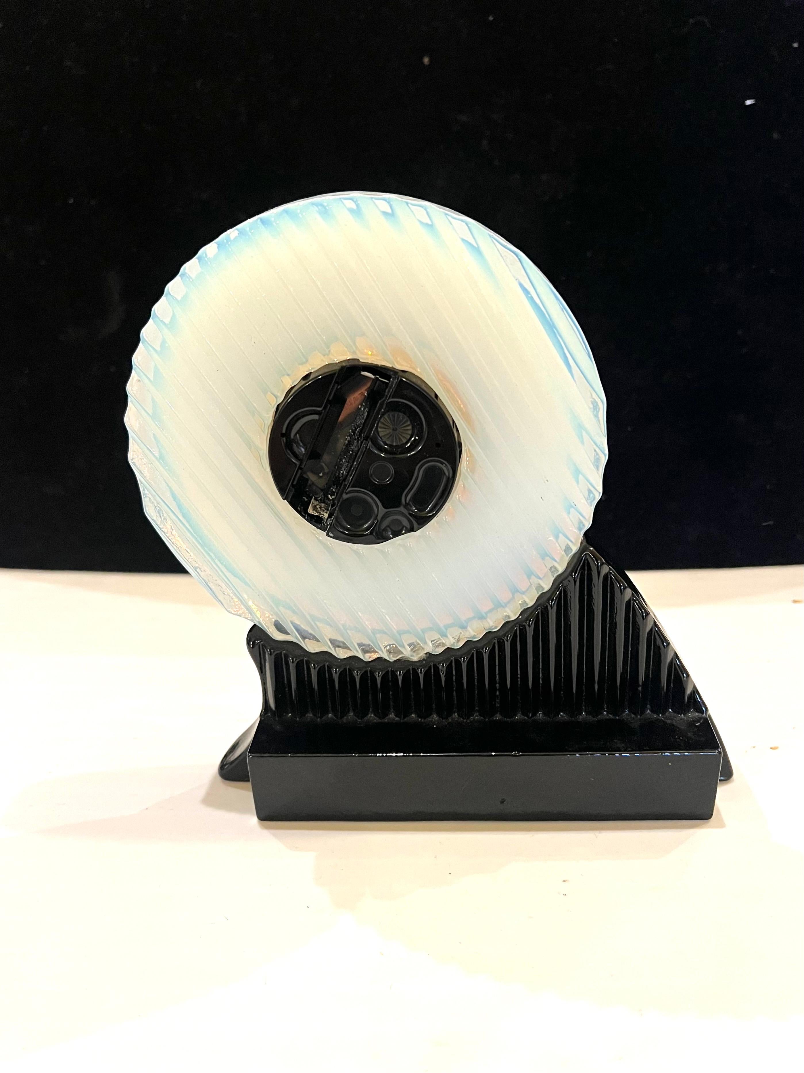 Postmodern Table desk Clock in Uranium White Milk Glass In Excellent Condition For Sale In San Diego, CA