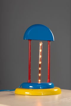 Postmodern table lamp, red, blue and yellow lacquered metal, 1980