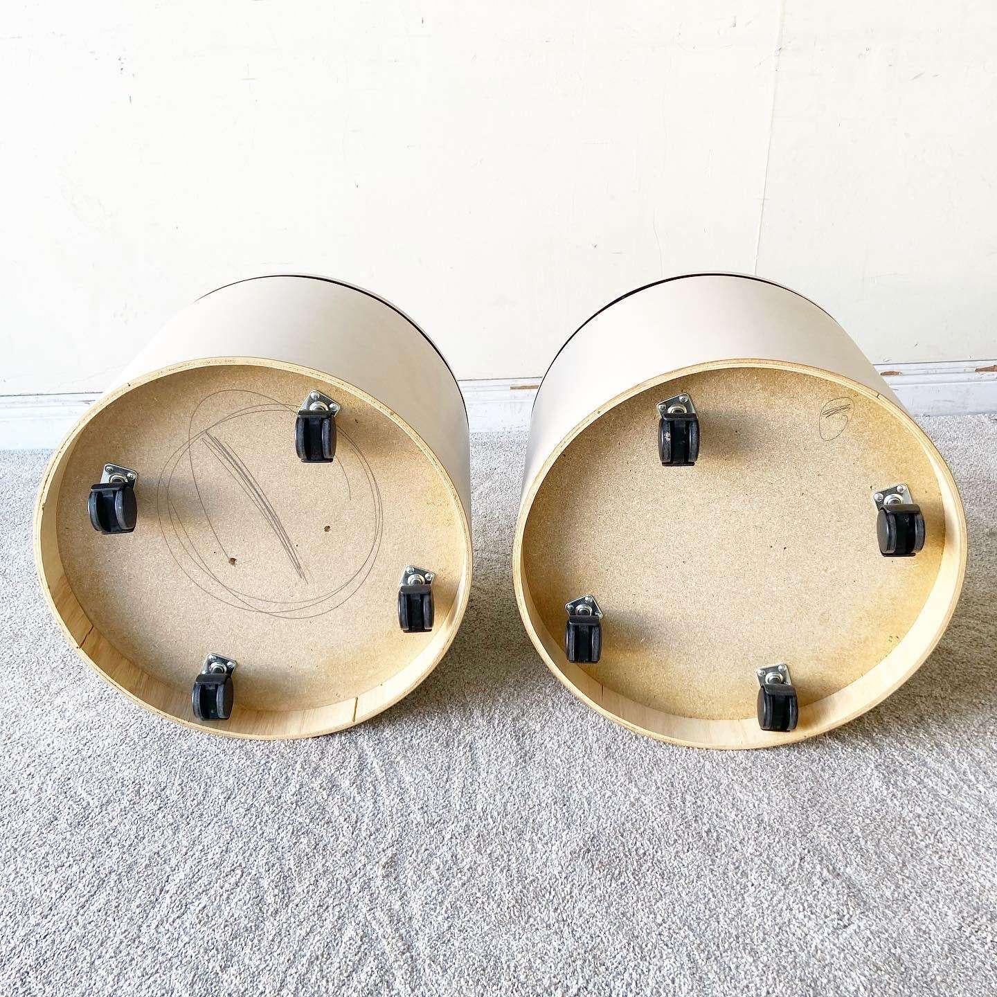 Postmodern Tan & Black Lacquer Laminate Circular Side Tables on Casters - a Pair In Good Condition For Sale In Delray Beach, FL