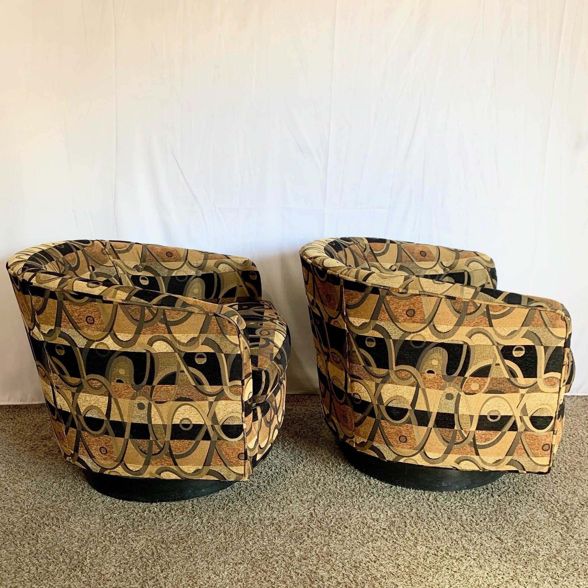 Sedie girevoli a botte postmoderne in marrone e con schienale in marrone In condizioni buone in vendita a Delray Beach, FL