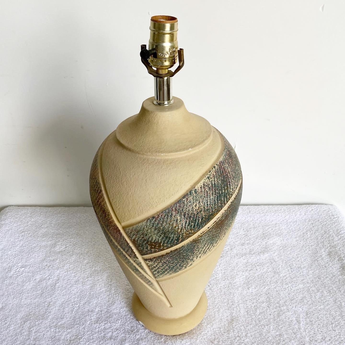 Céramique Lampe à poser postmoderne en céramique verte et violette Tan en vente