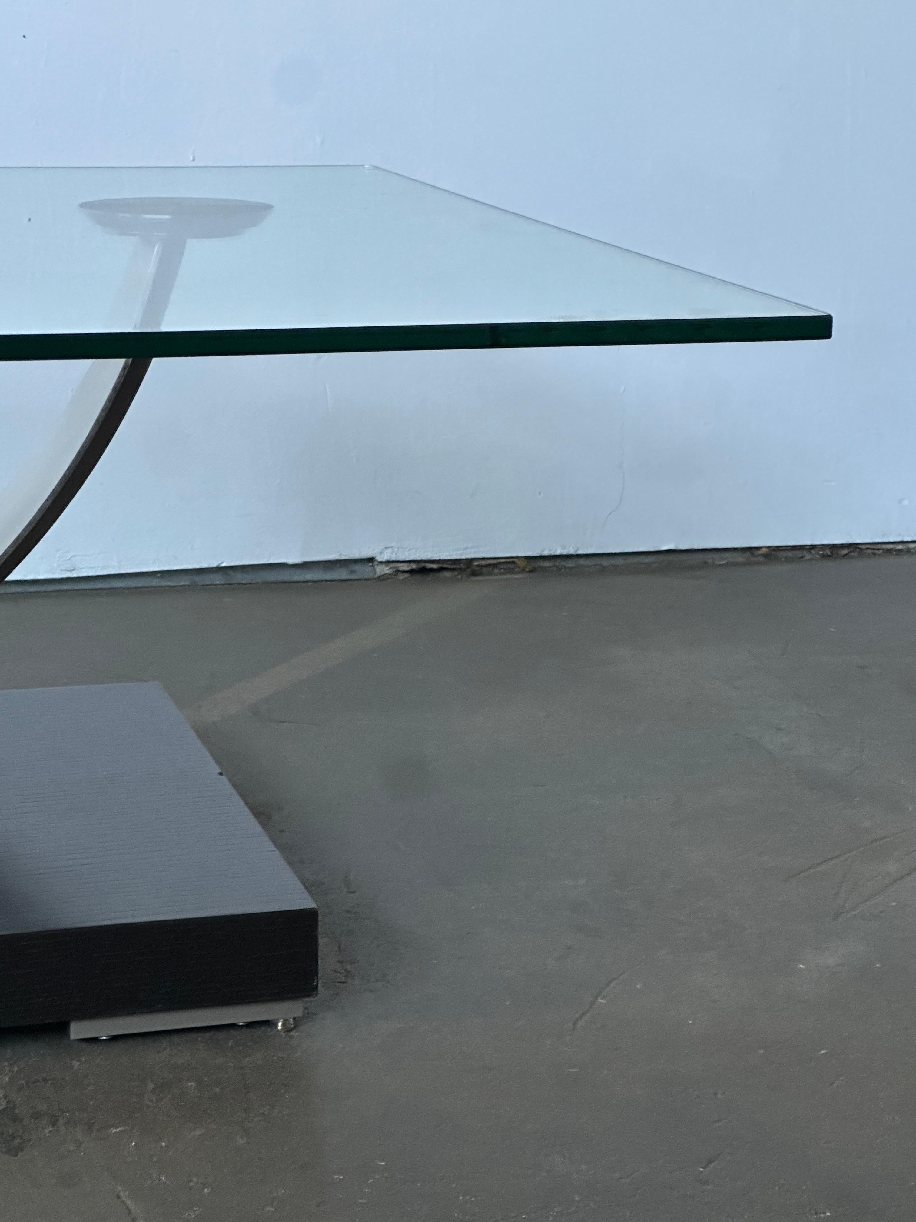Américain Table basse Tangent de Jensen-Lewis en vente