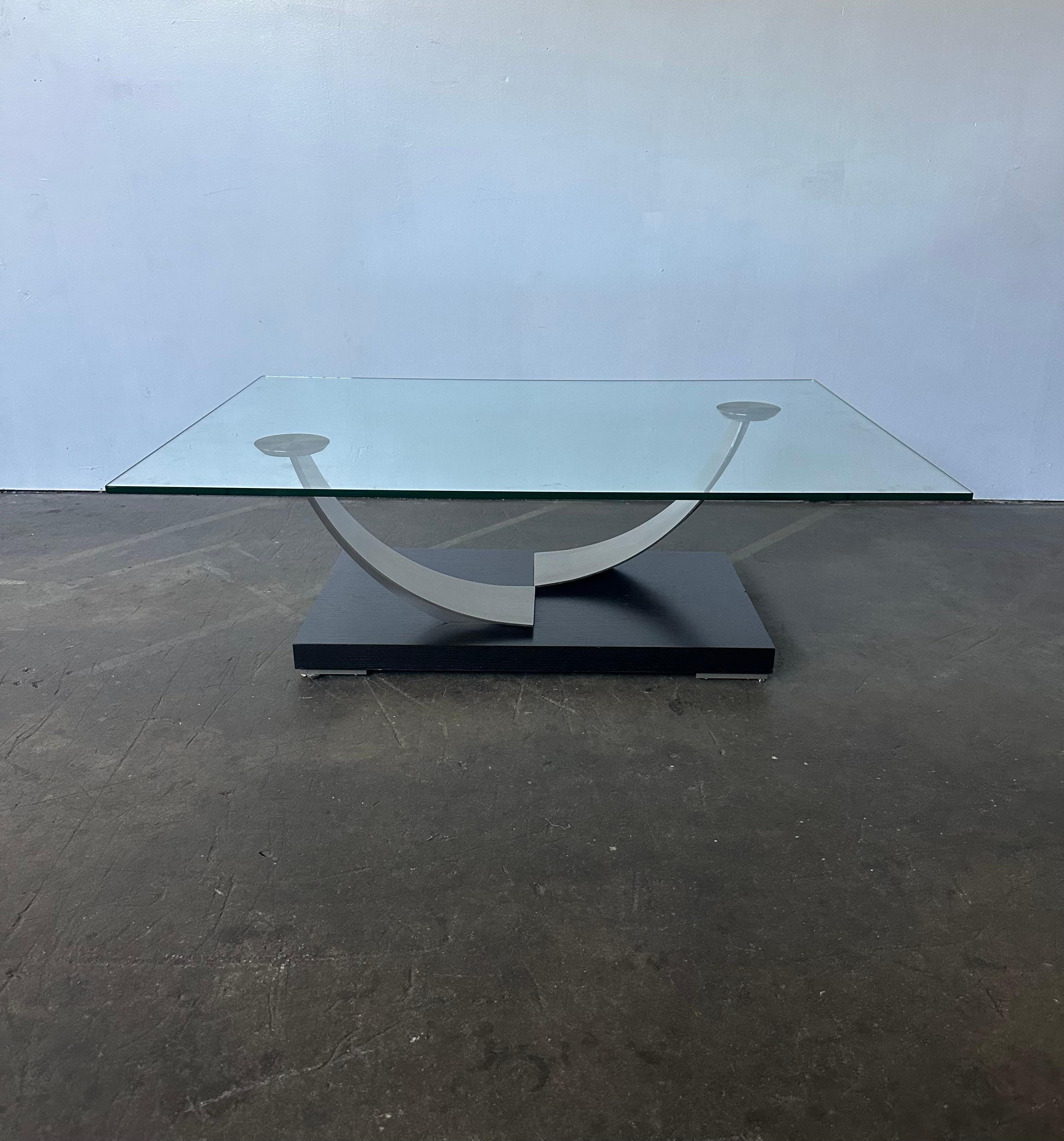 Table basse Tangent de Jensen-Lewis Bon état - En vente à Brooklyn, NY