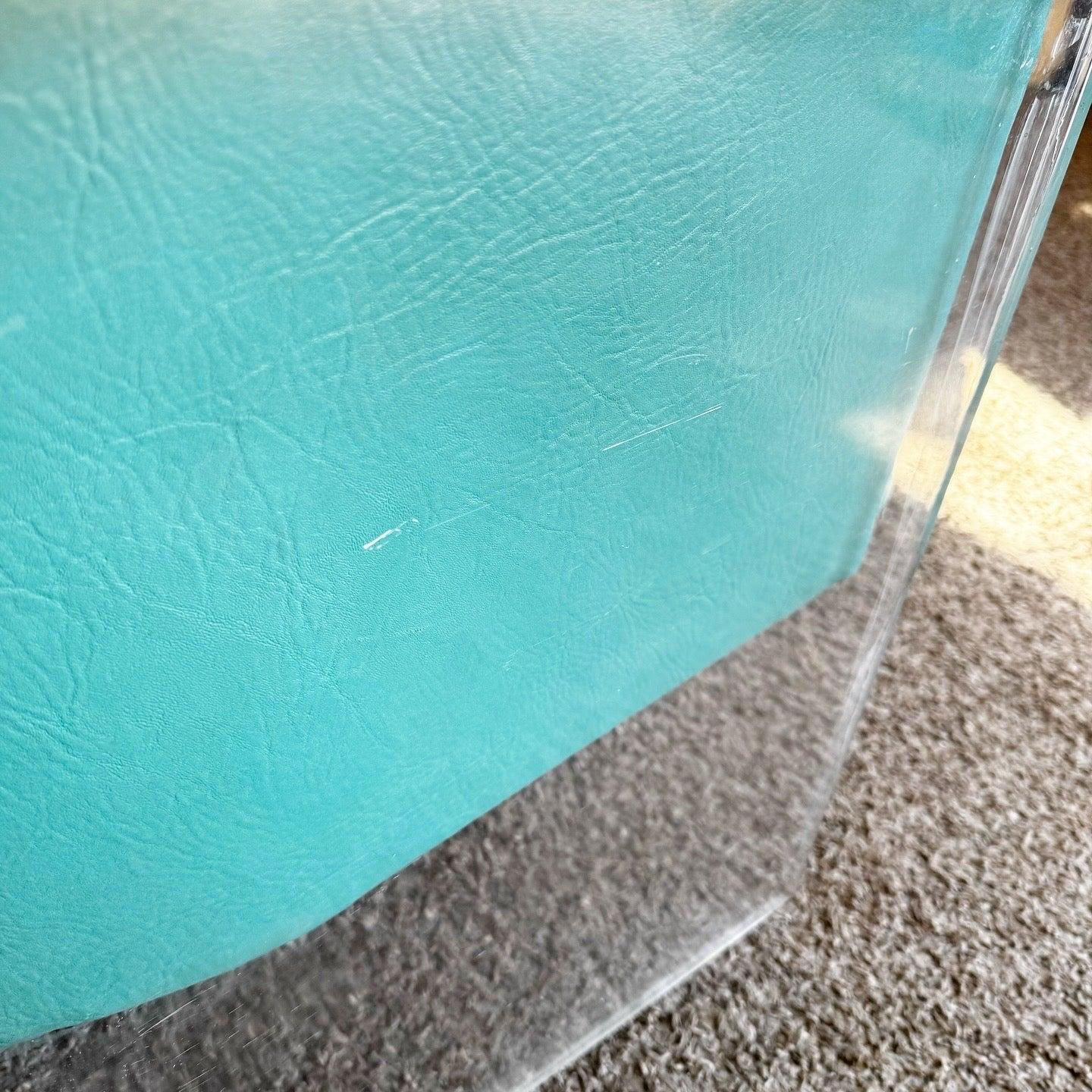 Postmoderner Loungesessel aus Naugahyde und Lucite in Teal im Angebot 5
